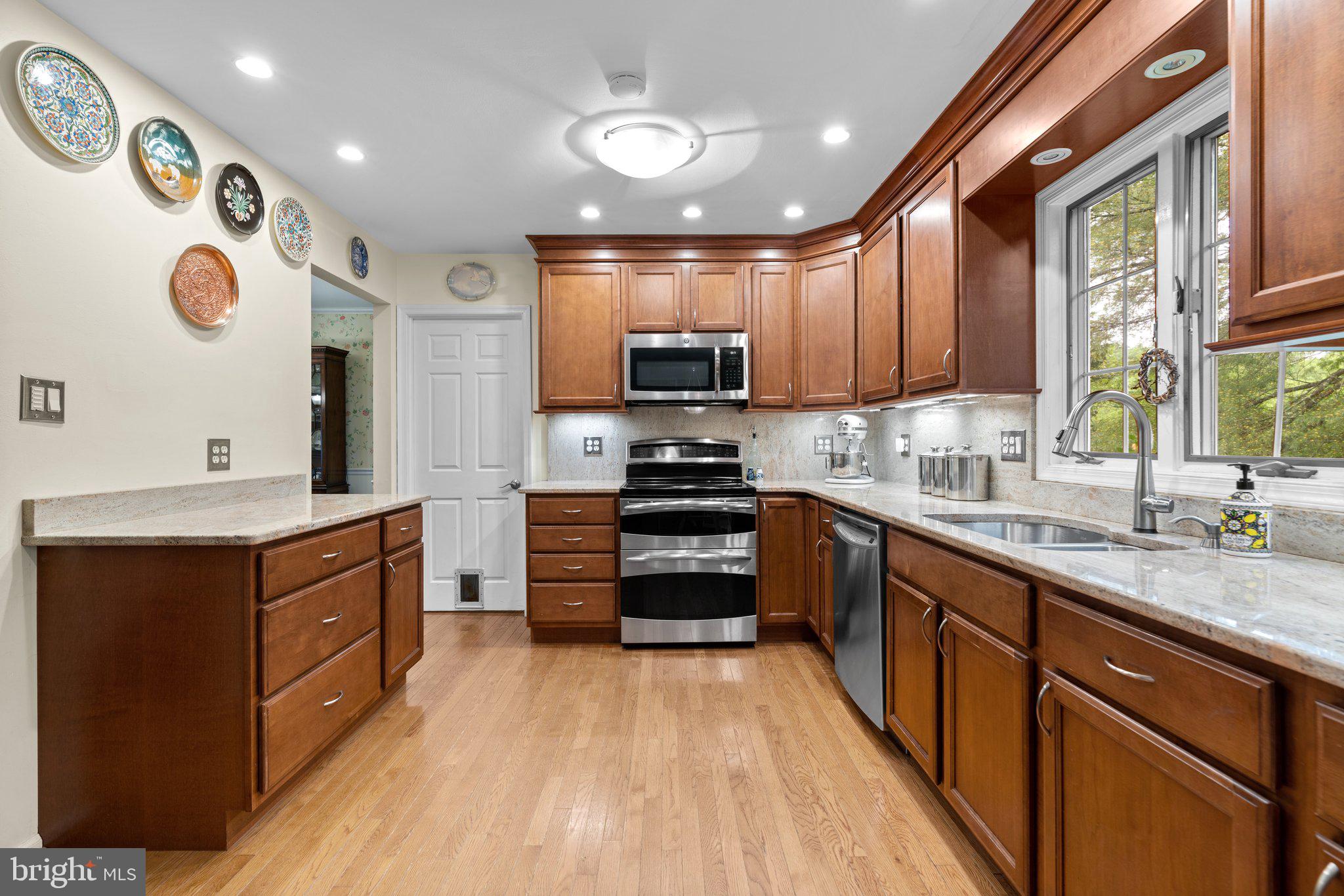 GLENMONT - Residential