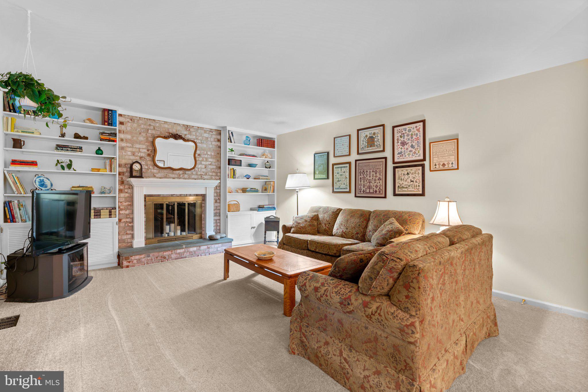 GLENMONT - Residential