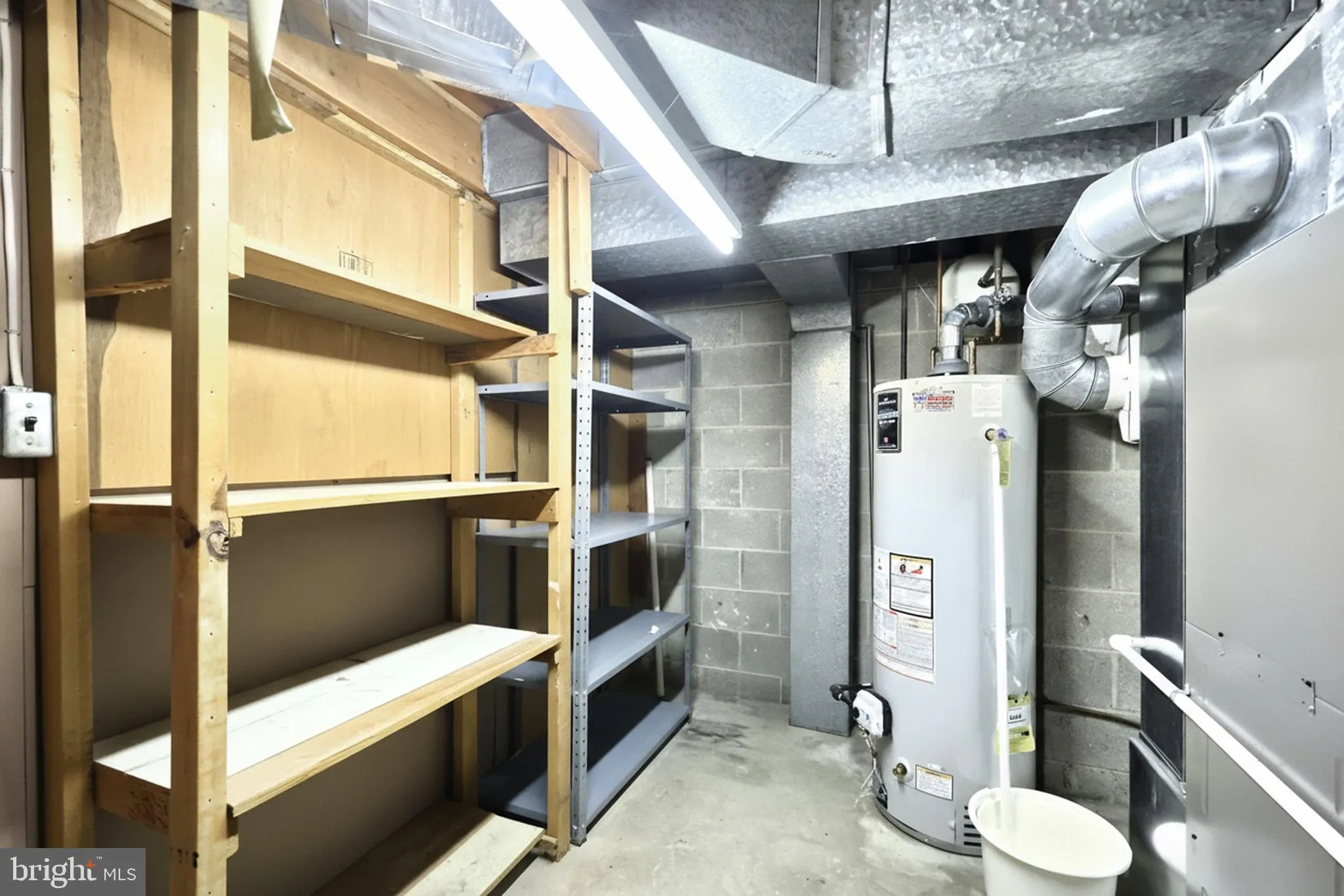 York, Pennsylvania 17403, United States, 3 Bedrooms Bedrooms, ,2 BathroomsBathrooms,Residential,Pending,231719