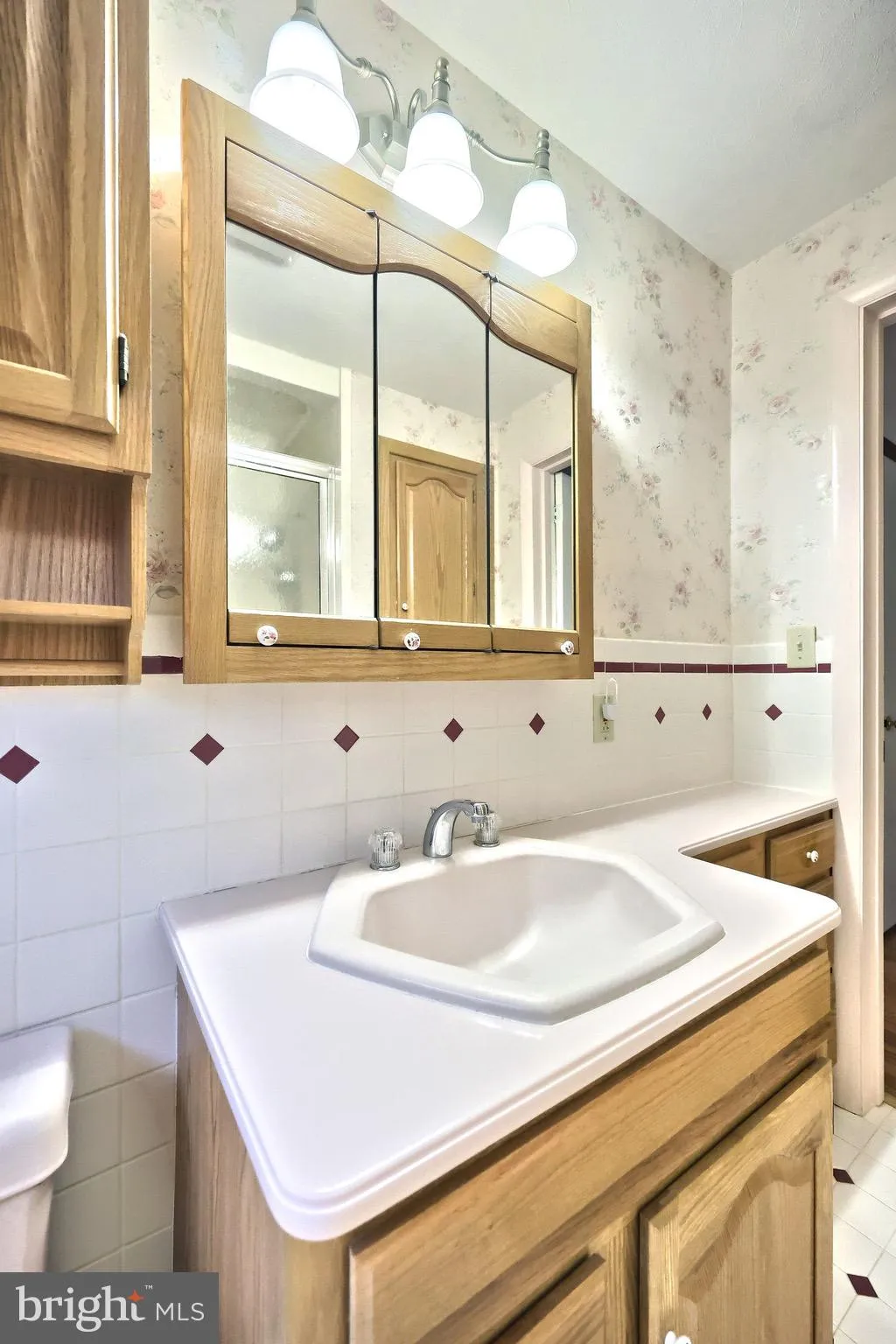 York, Pennsylvania 17403, United States, 3 Bedrooms Bedrooms, ,2 BathroomsBathrooms,Residential,Pending,231719