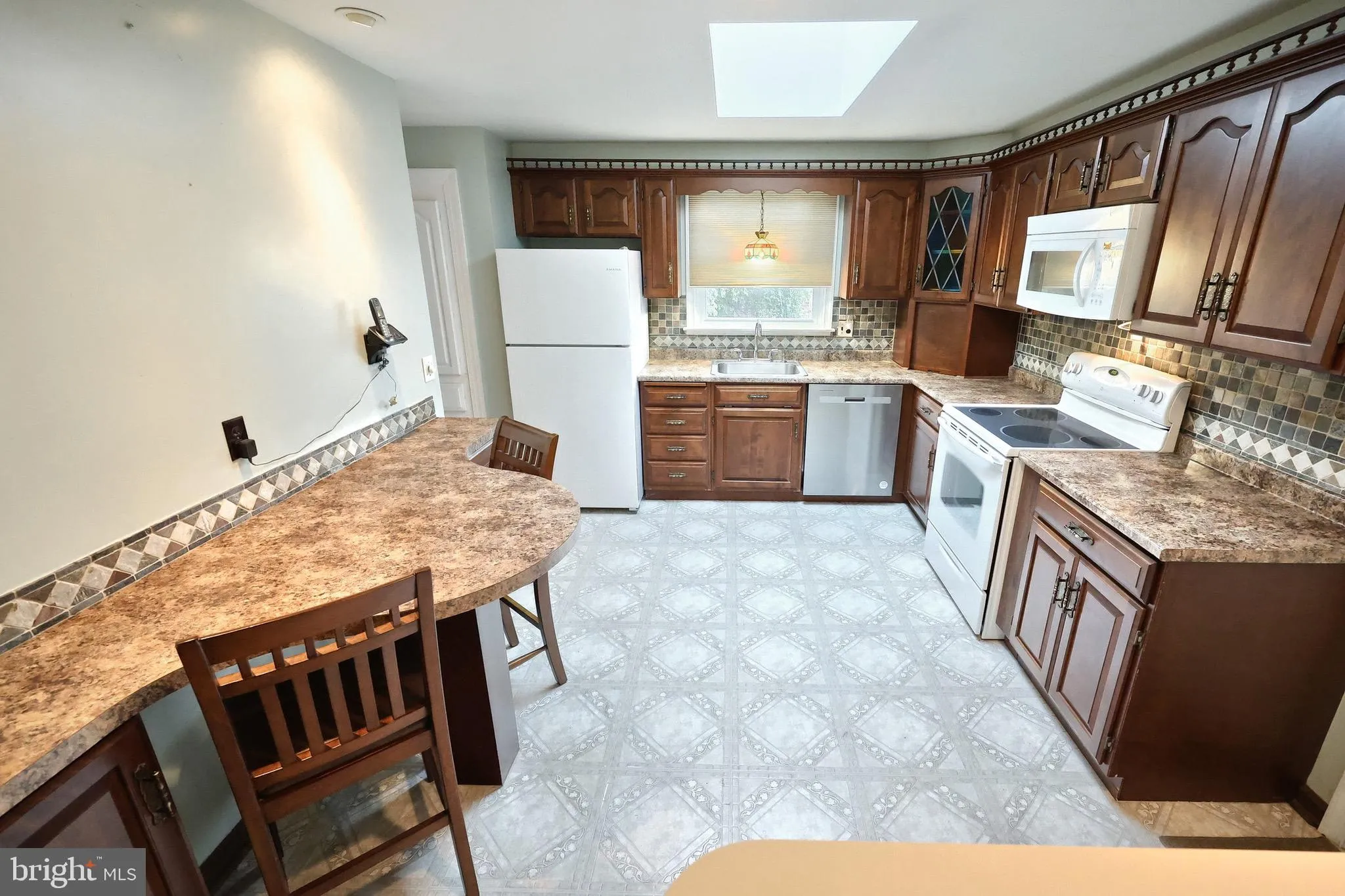 York, Pennsylvania 17403, United States, 3 Bedrooms Bedrooms, ,2 BathroomsBathrooms,Residential,Pending,231719