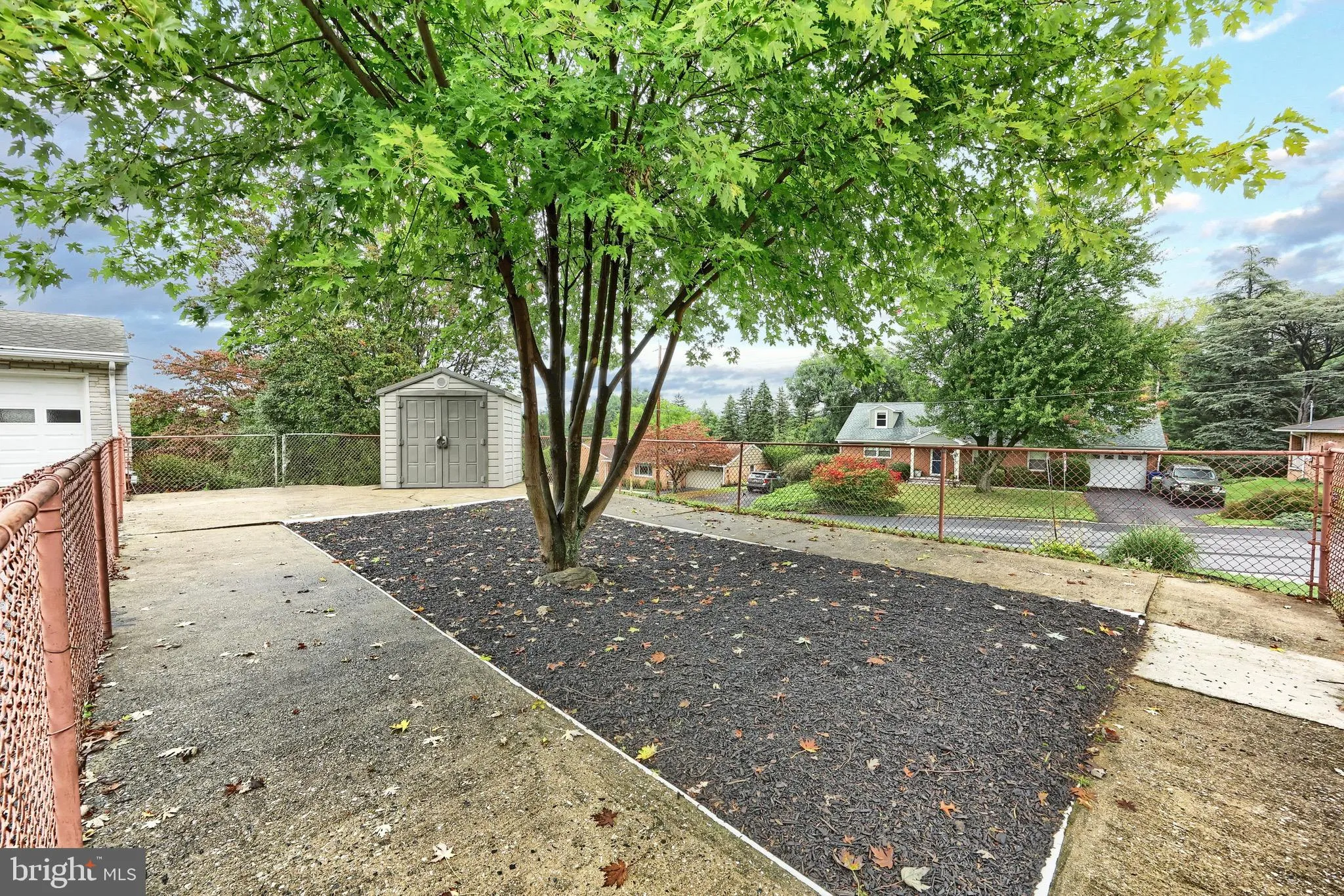 York, Pennsylvania 17403, United States, 3 Bedrooms Bedrooms, ,2 BathroomsBathrooms,Residential,Pending,231719