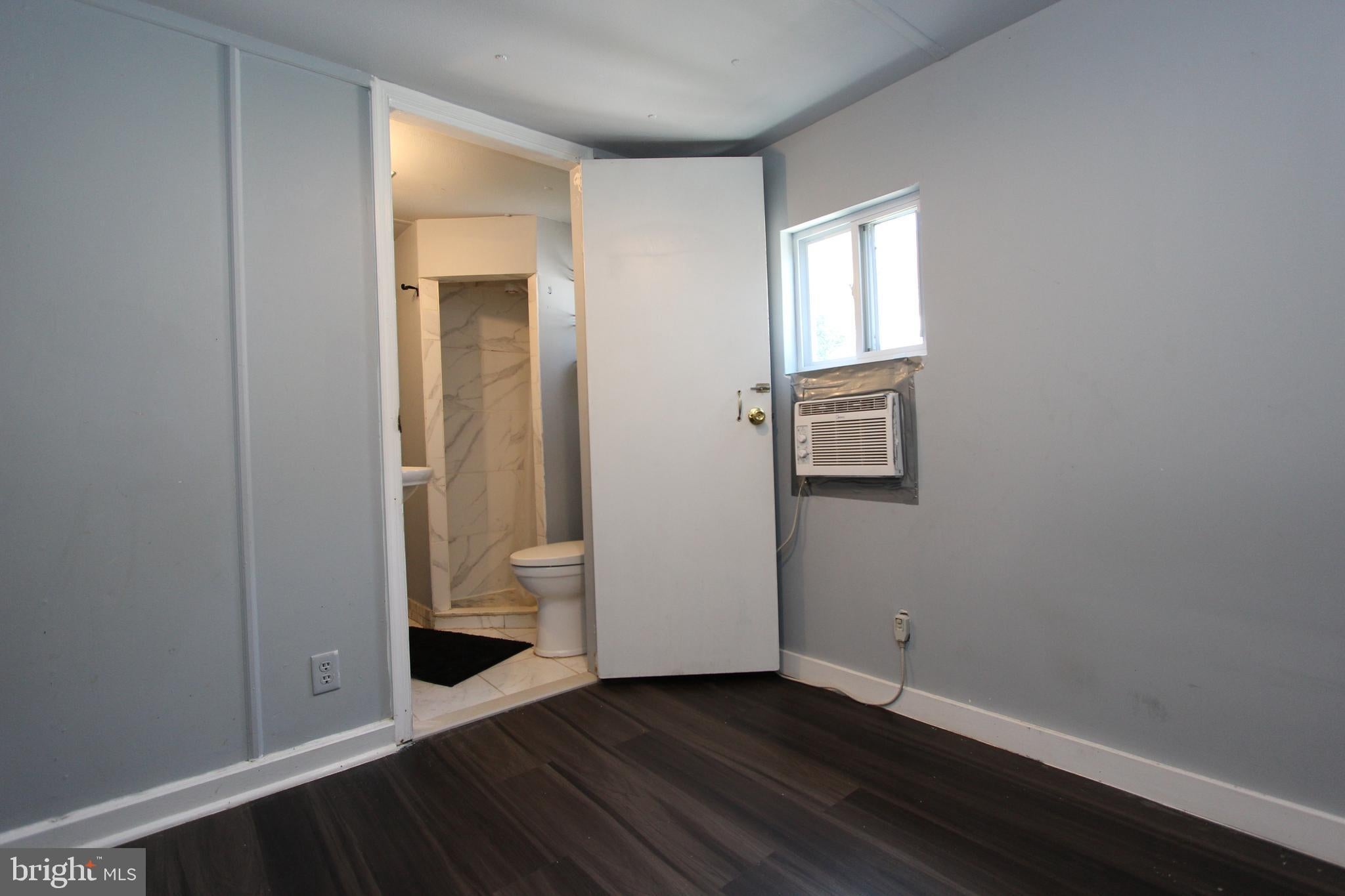 41 ANITA DR