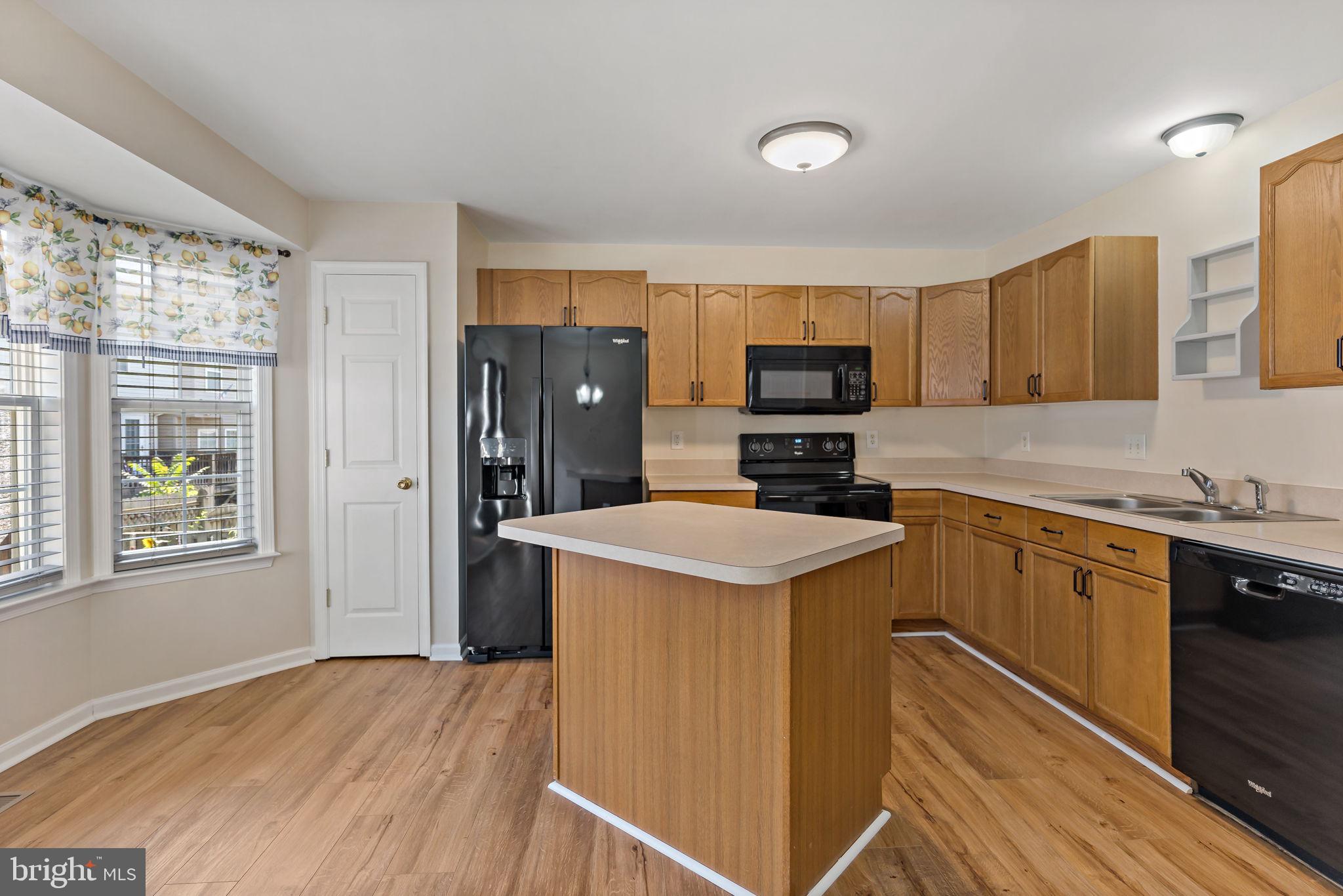 LAUREL RIDGE - Residential