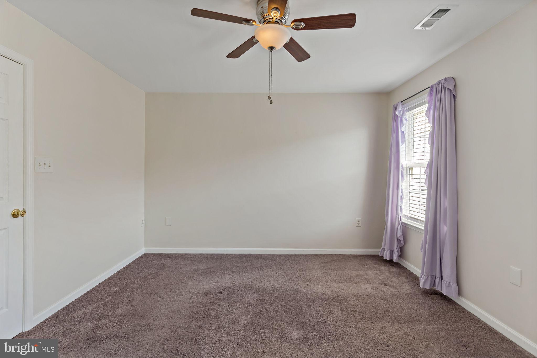 LAUREL RIDGE - Residential