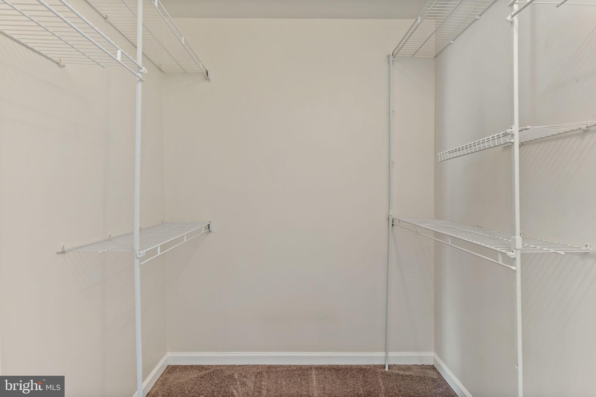 LAUREL RIDGE - Residential