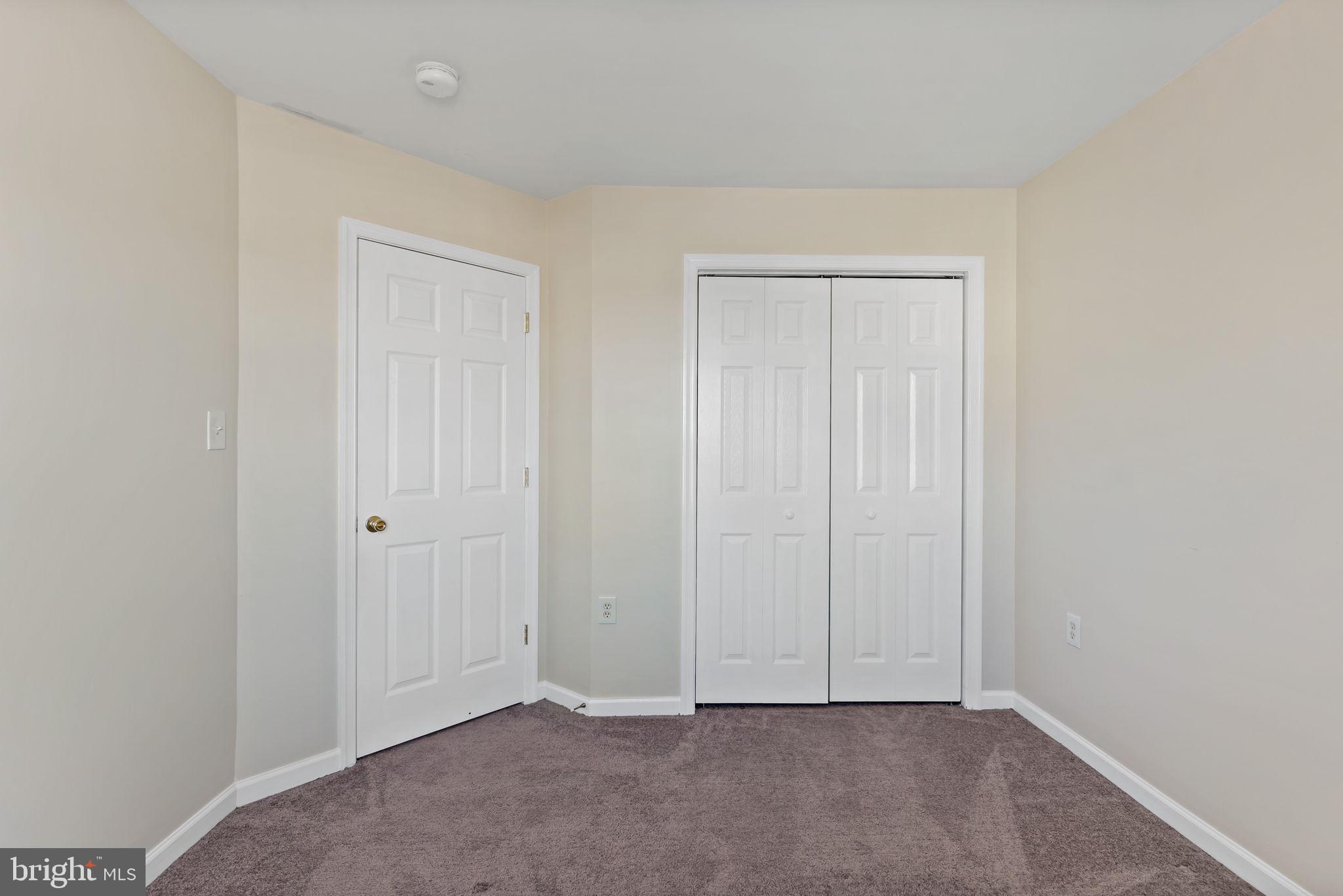 LAUREL RIDGE - Residential