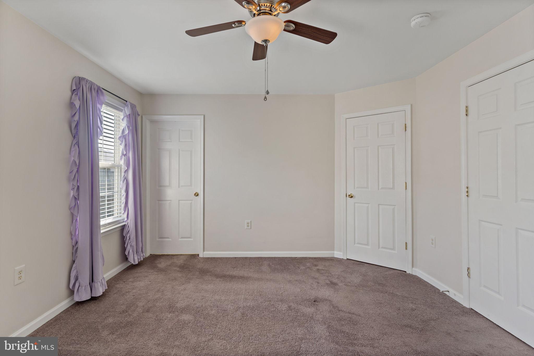 LAUREL RIDGE - Residential