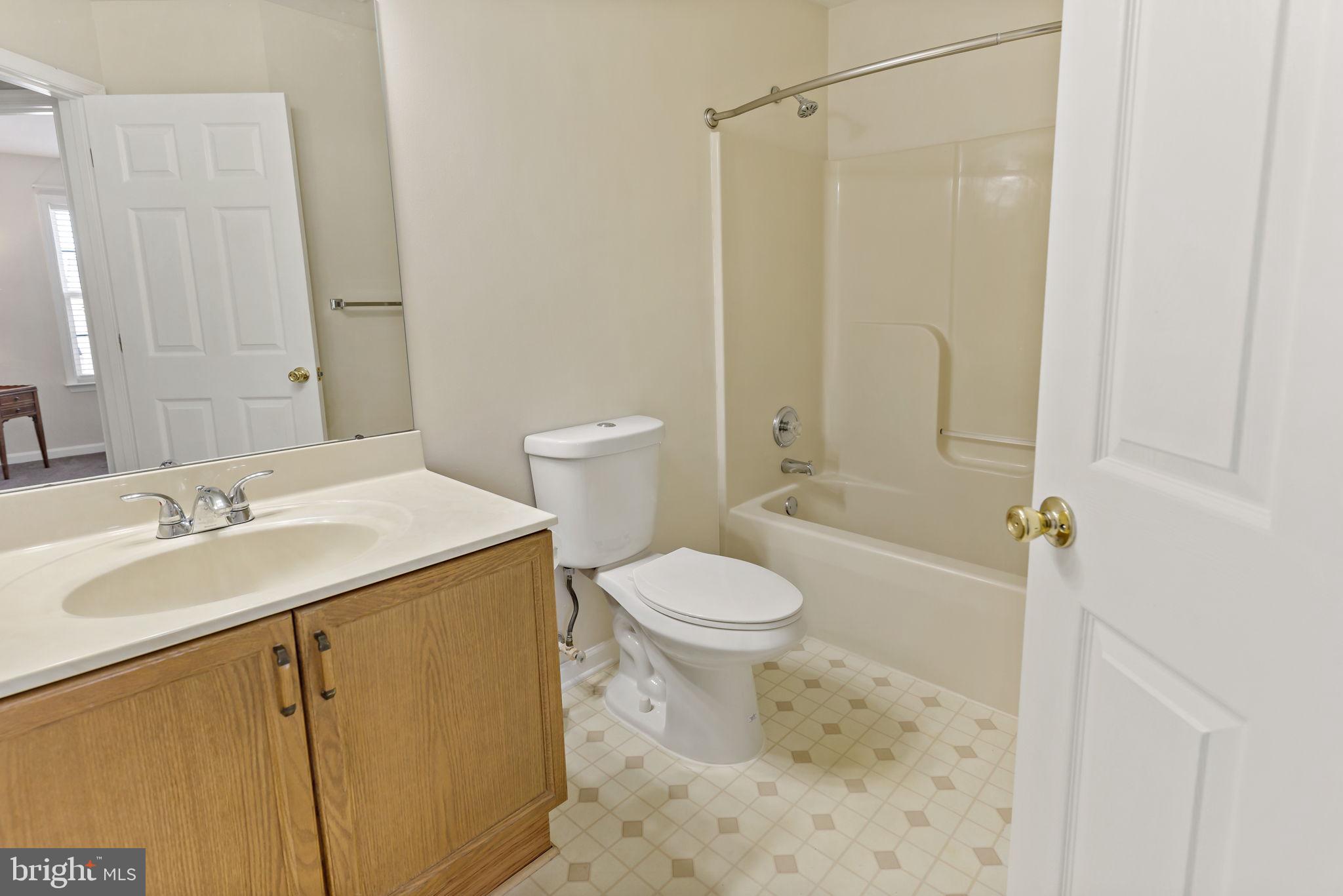 LAUREL RIDGE - Residential