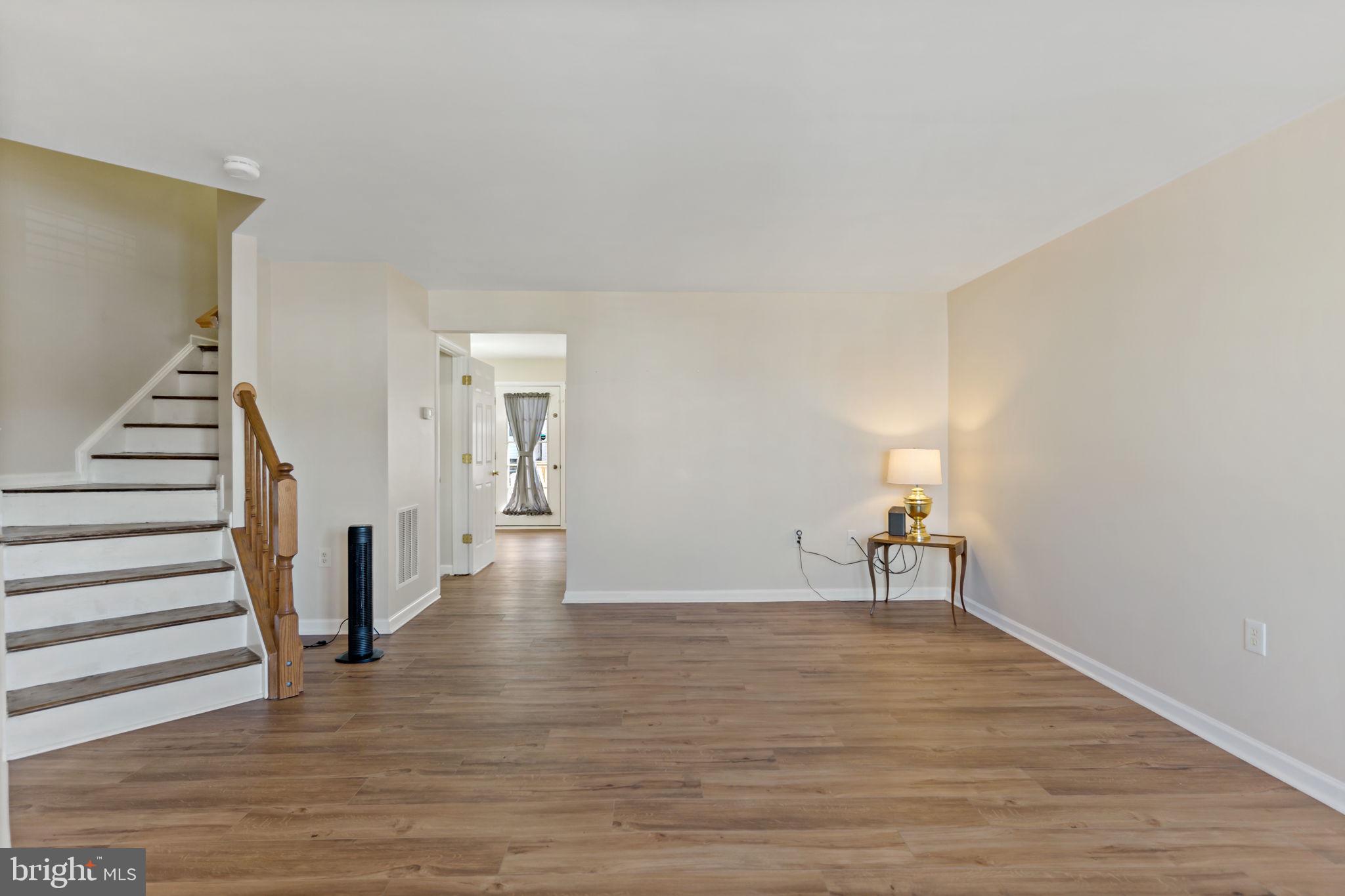 LAUREL RIDGE - Residential