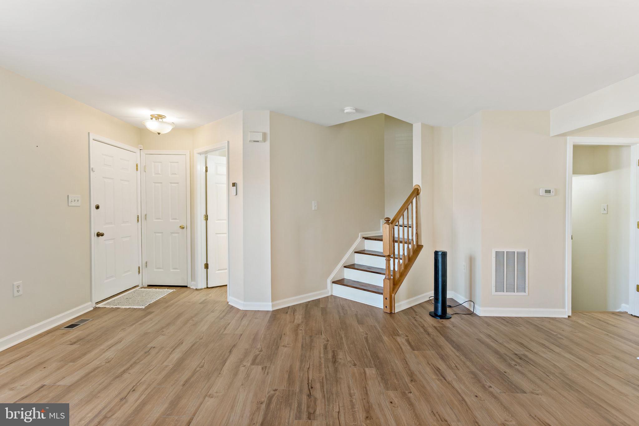 LAUREL RIDGE - Residential