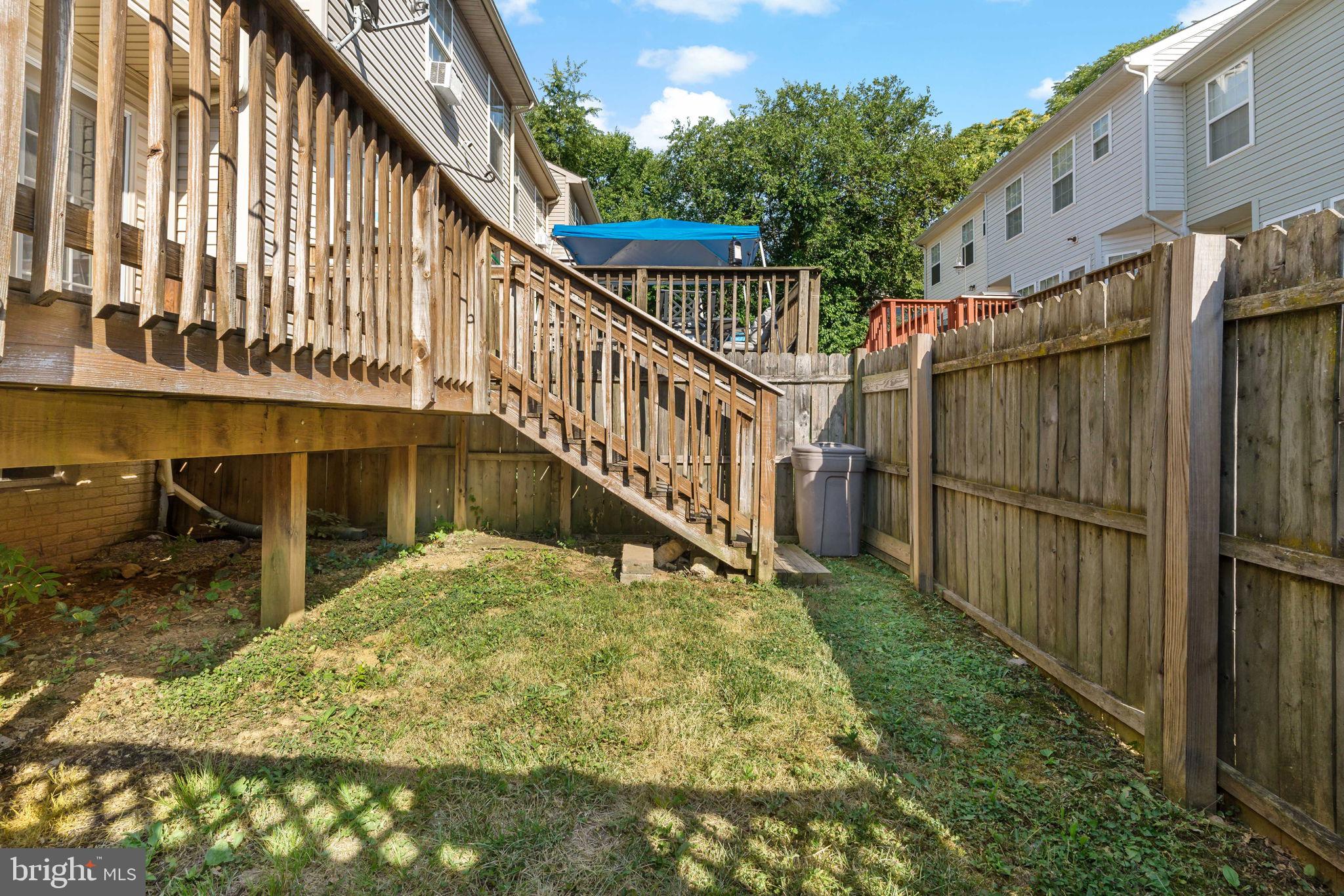 LAUREL RIDGE - Residential