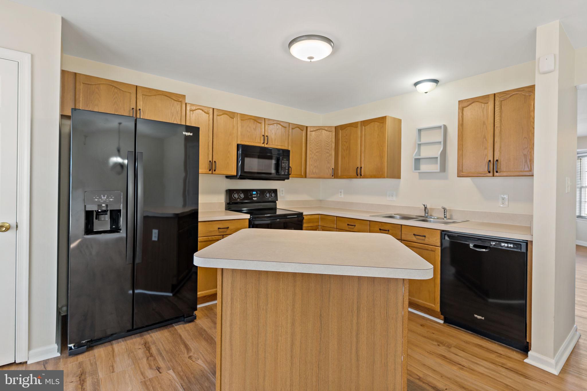 LAUREL RIDGE - Residential