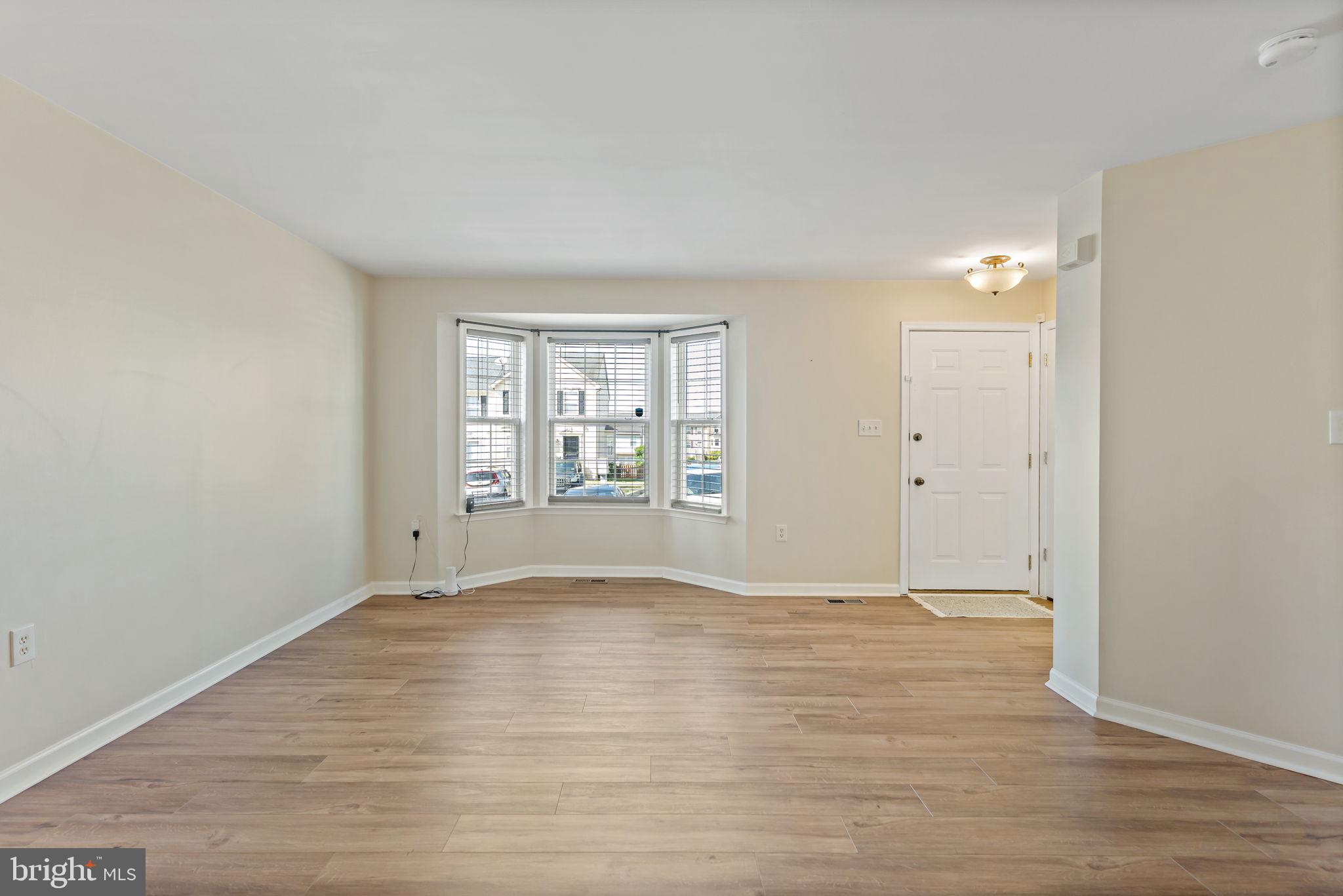 LAUREL RIDGE - Residential