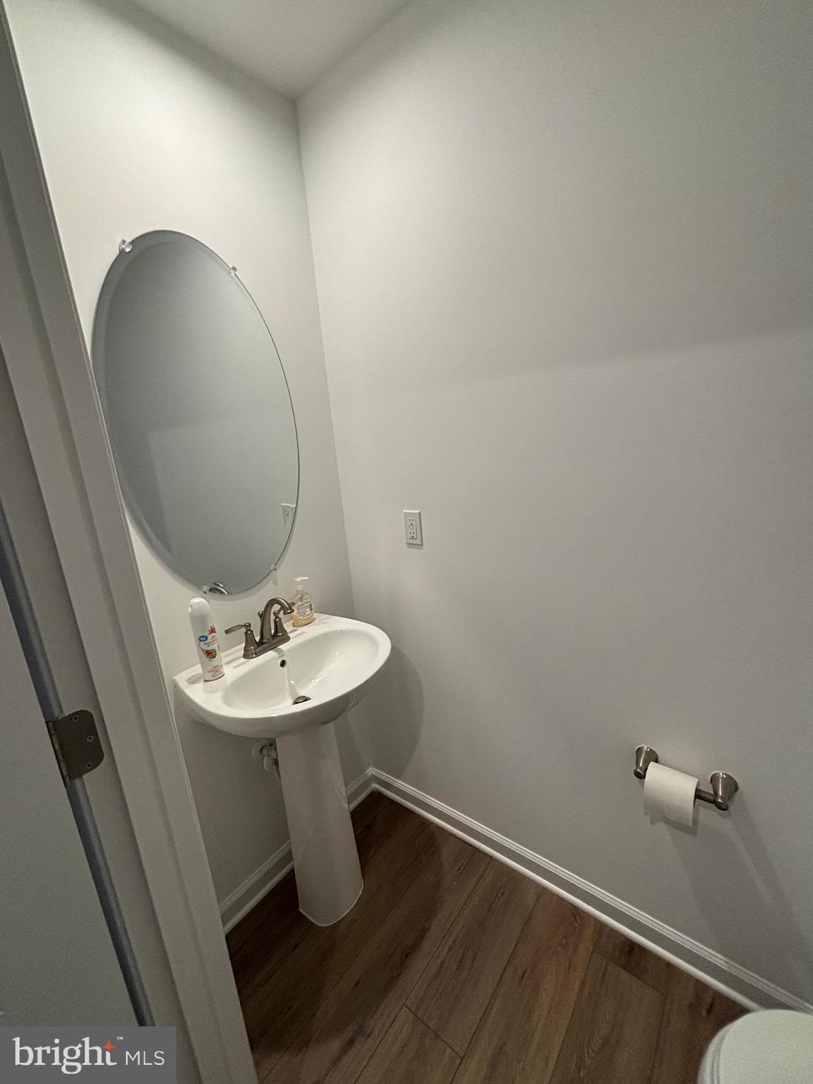 WHISPERING PINES - Residential Lease