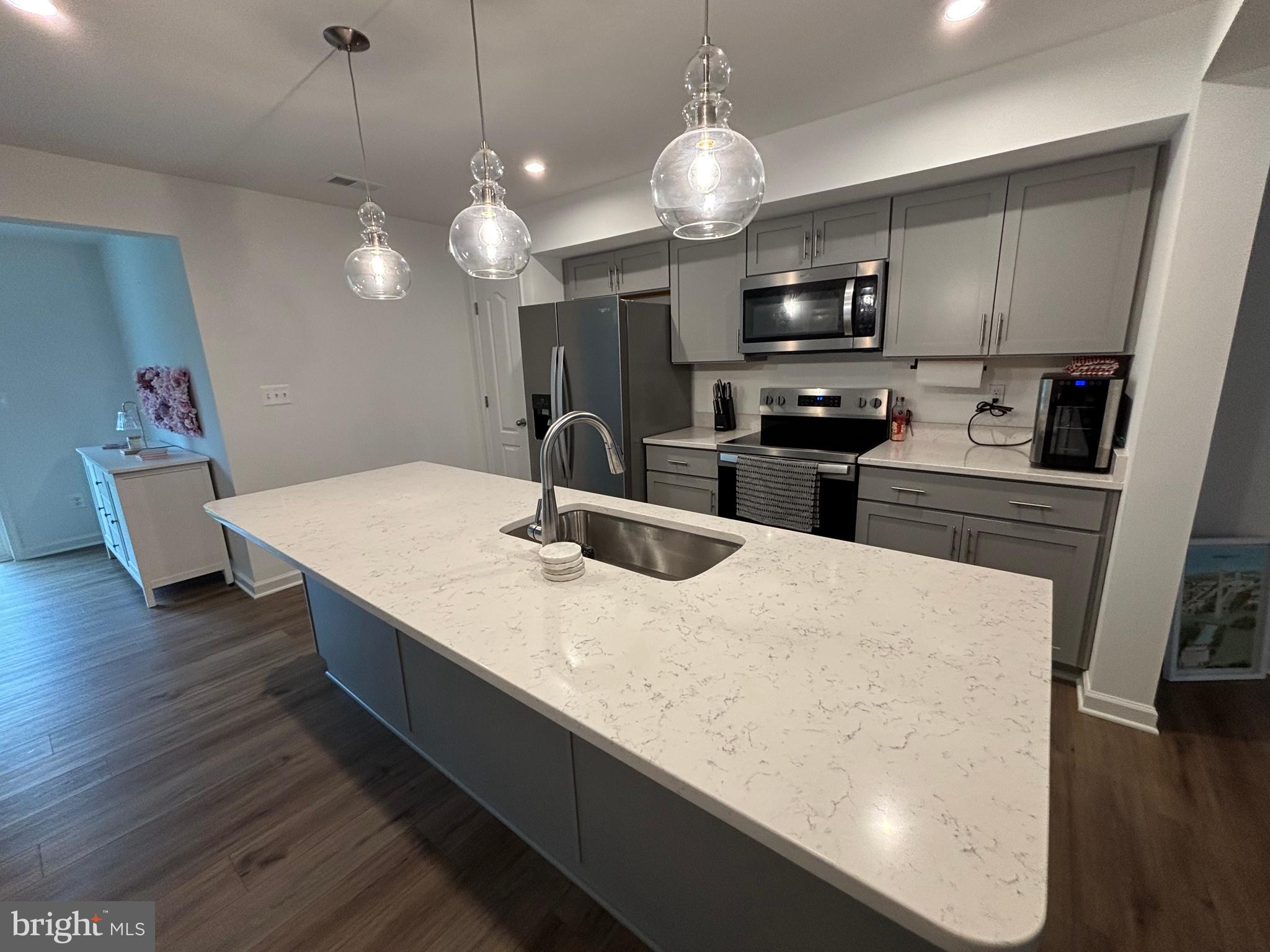 WHISPERING PINES - Residential Lease