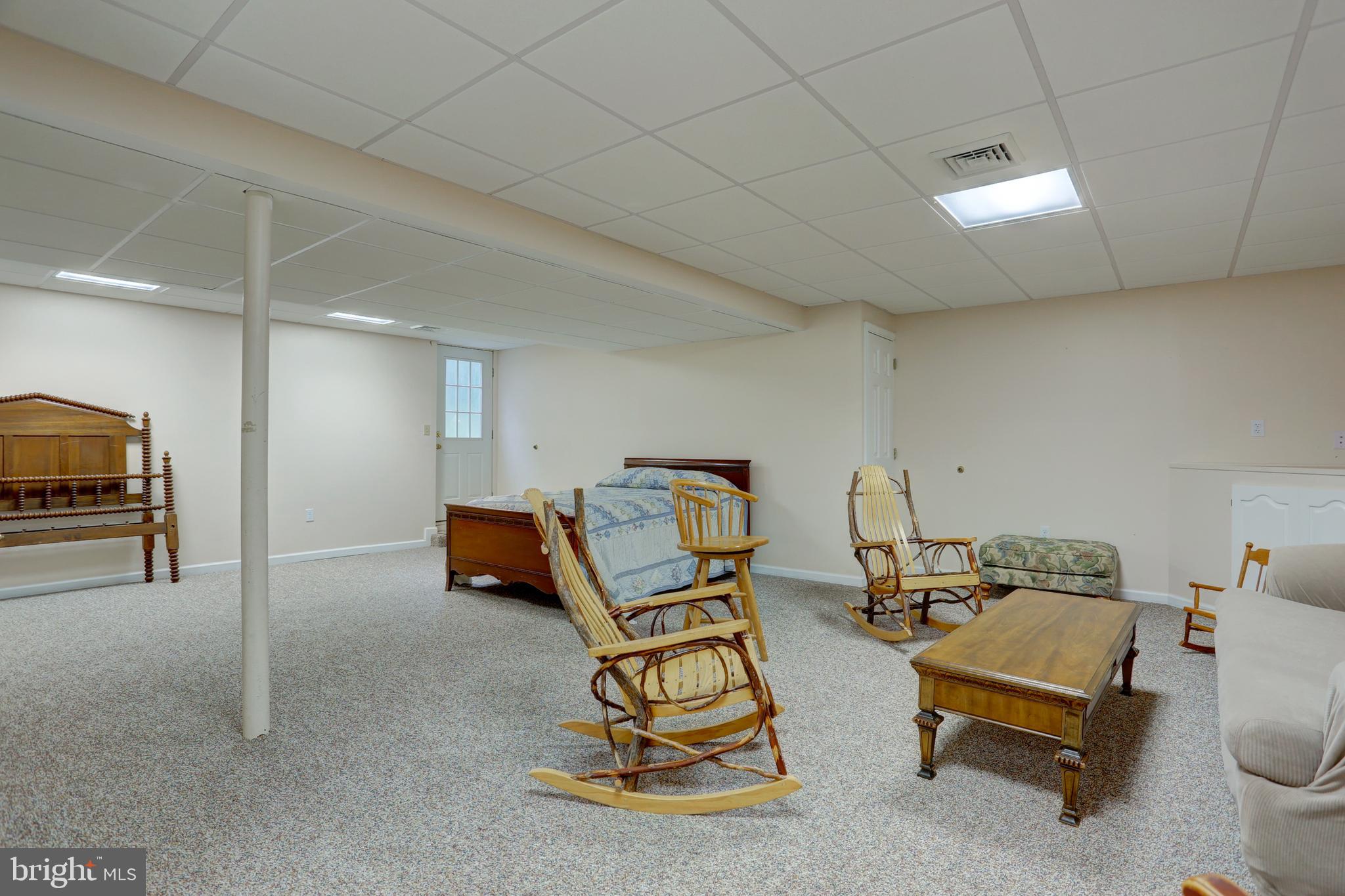 MISSION HILLS - Residential