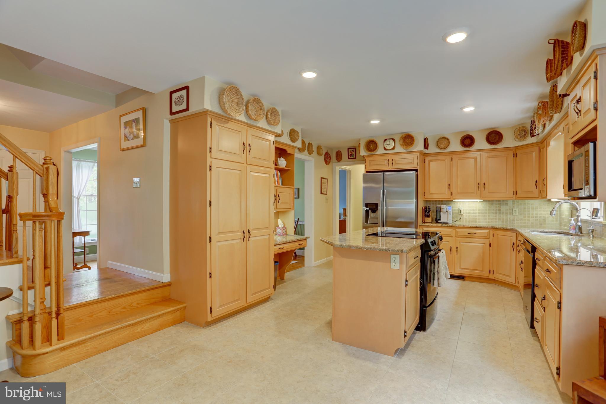 MISSION HILLS - Residential