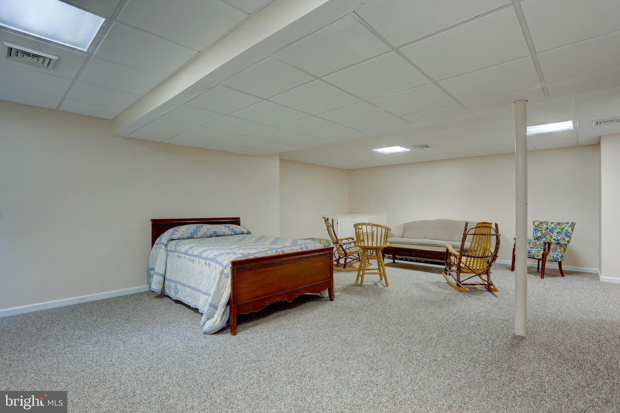 MISSION HILLS - Residential