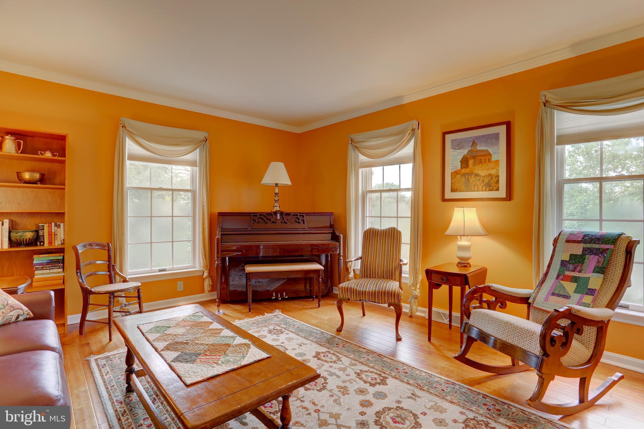 MISSION HILLS - Residential