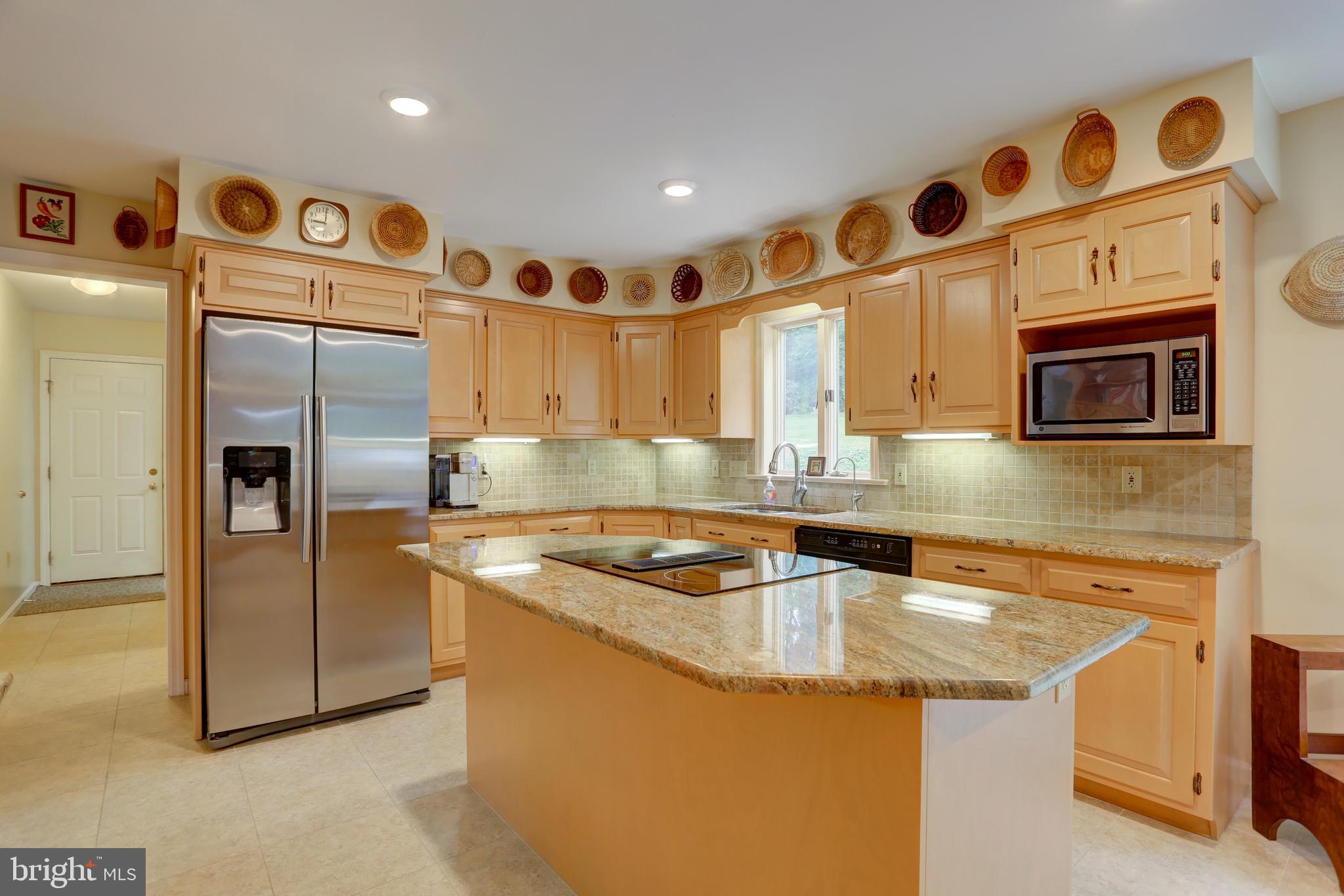 MISSION HILLS - Residential