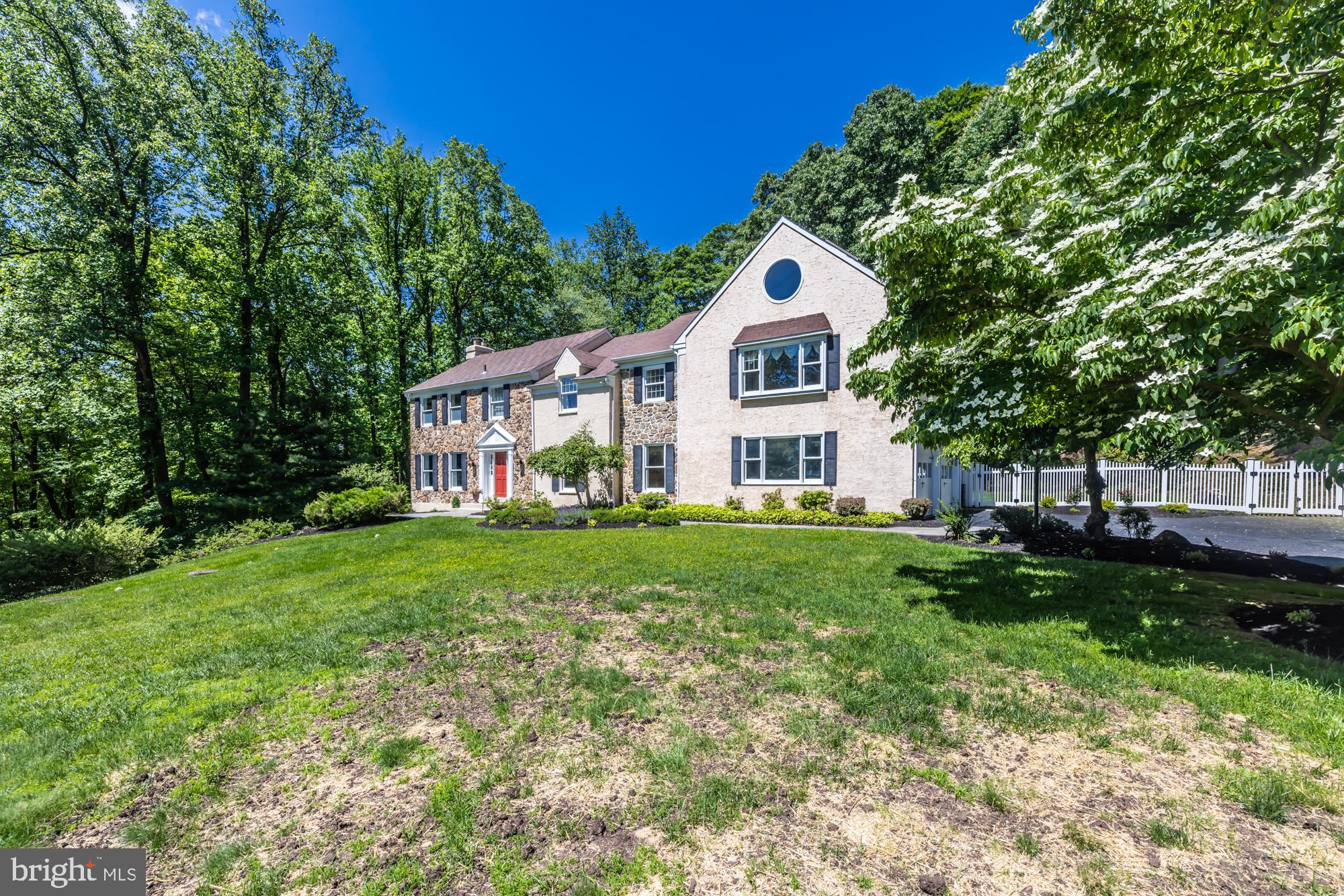 YELLOW SPRINGS EST - Residential