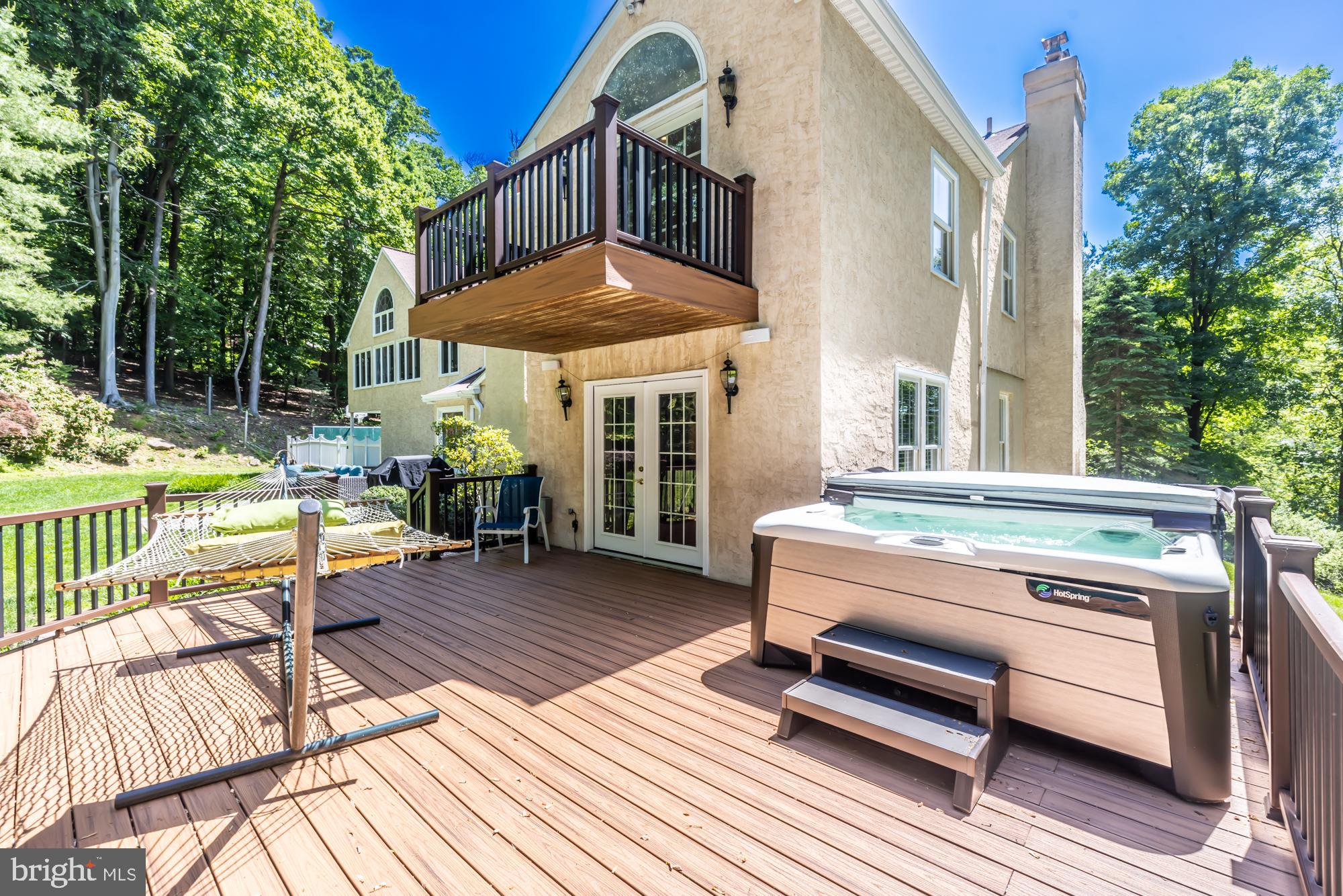 YELLOW SPRINGS EST - Residential