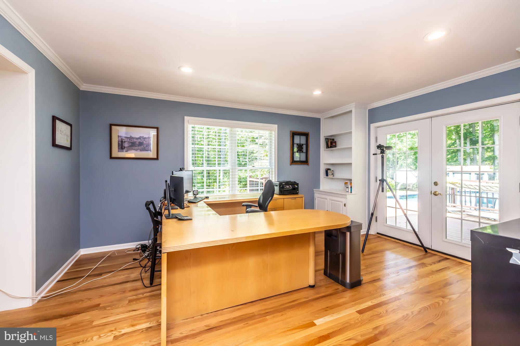 YELLOW SPRINGS EST - Residential