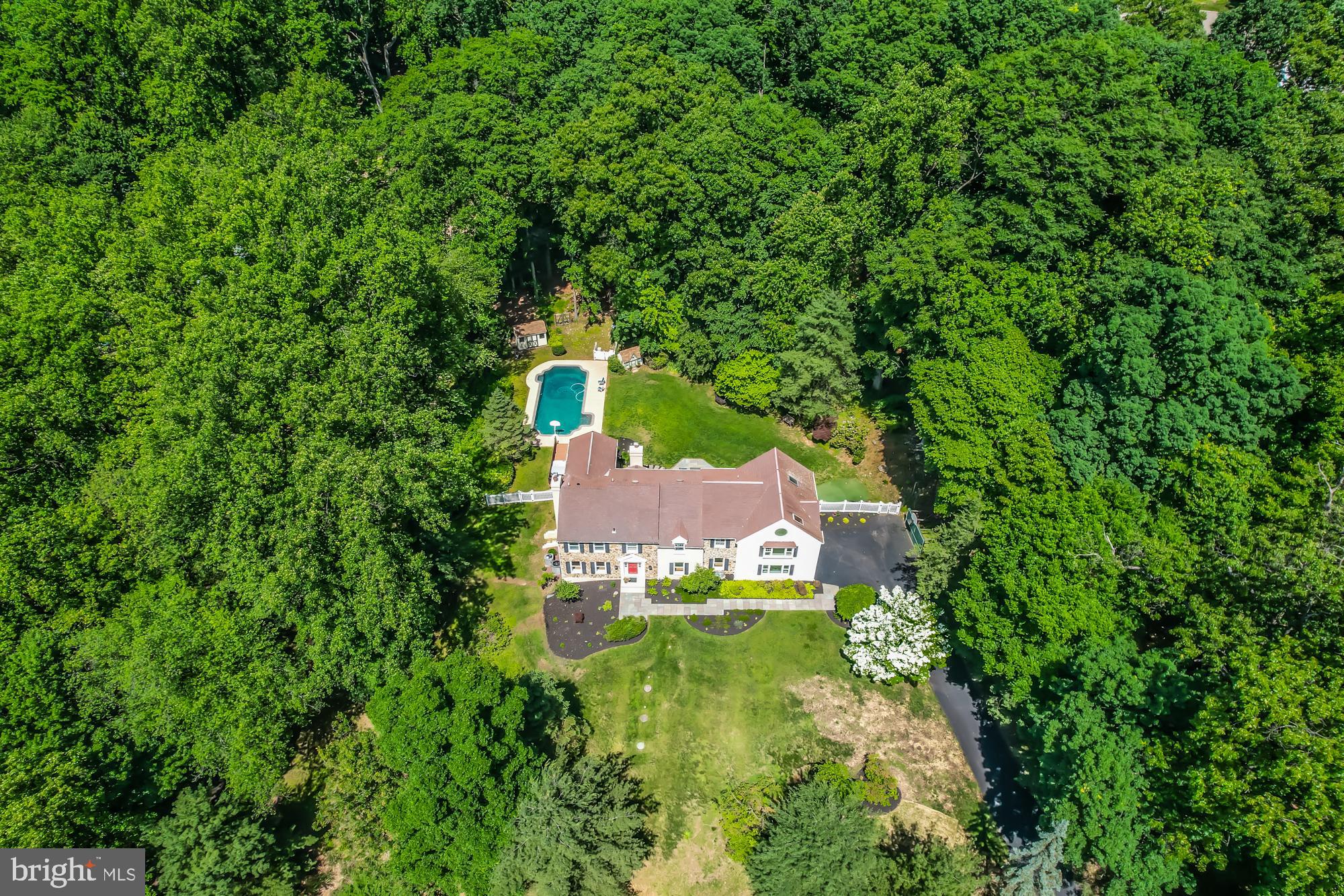 YELLOW SPRINGS EST - Residential