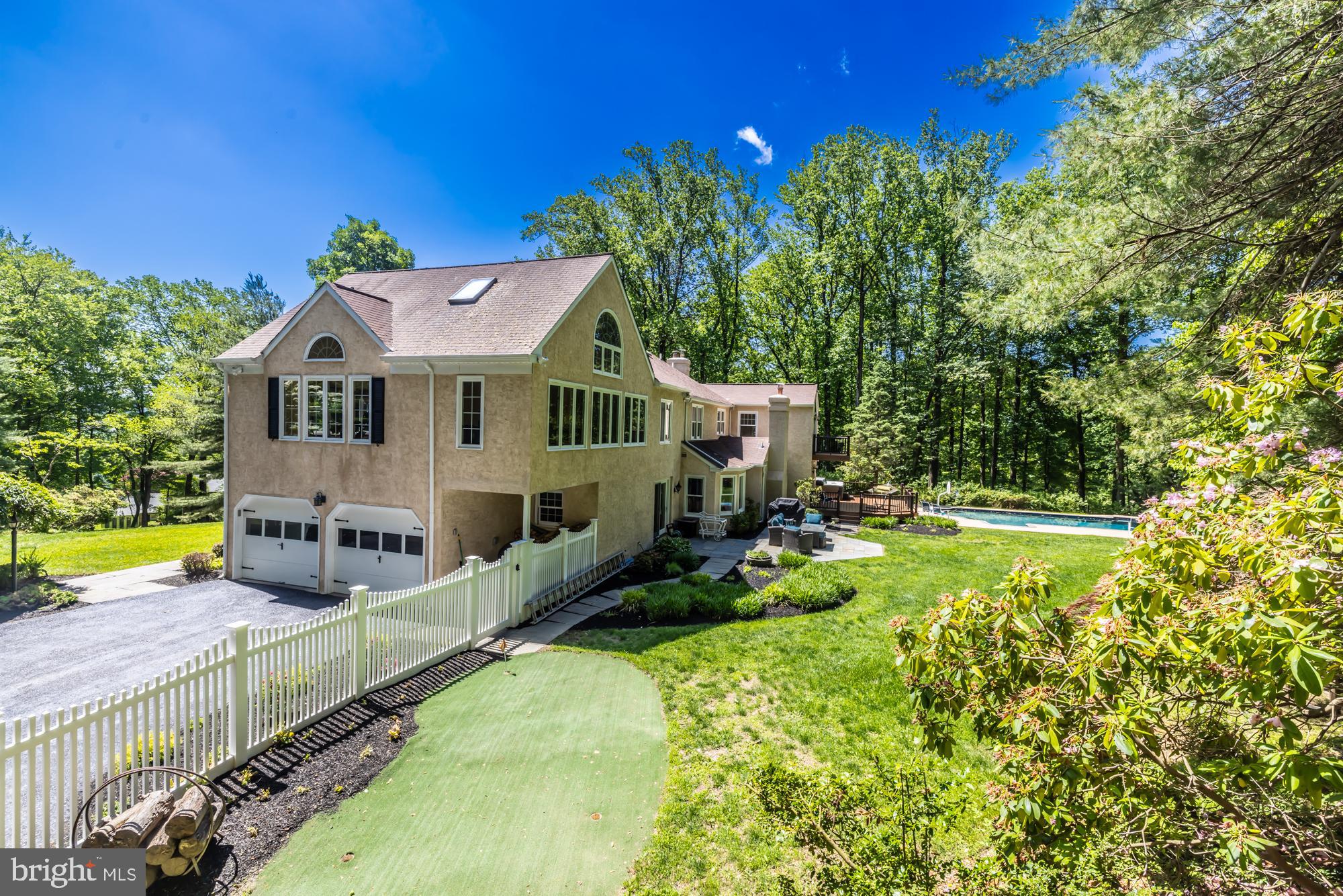 YELLOW SPRINGS EST - Residential