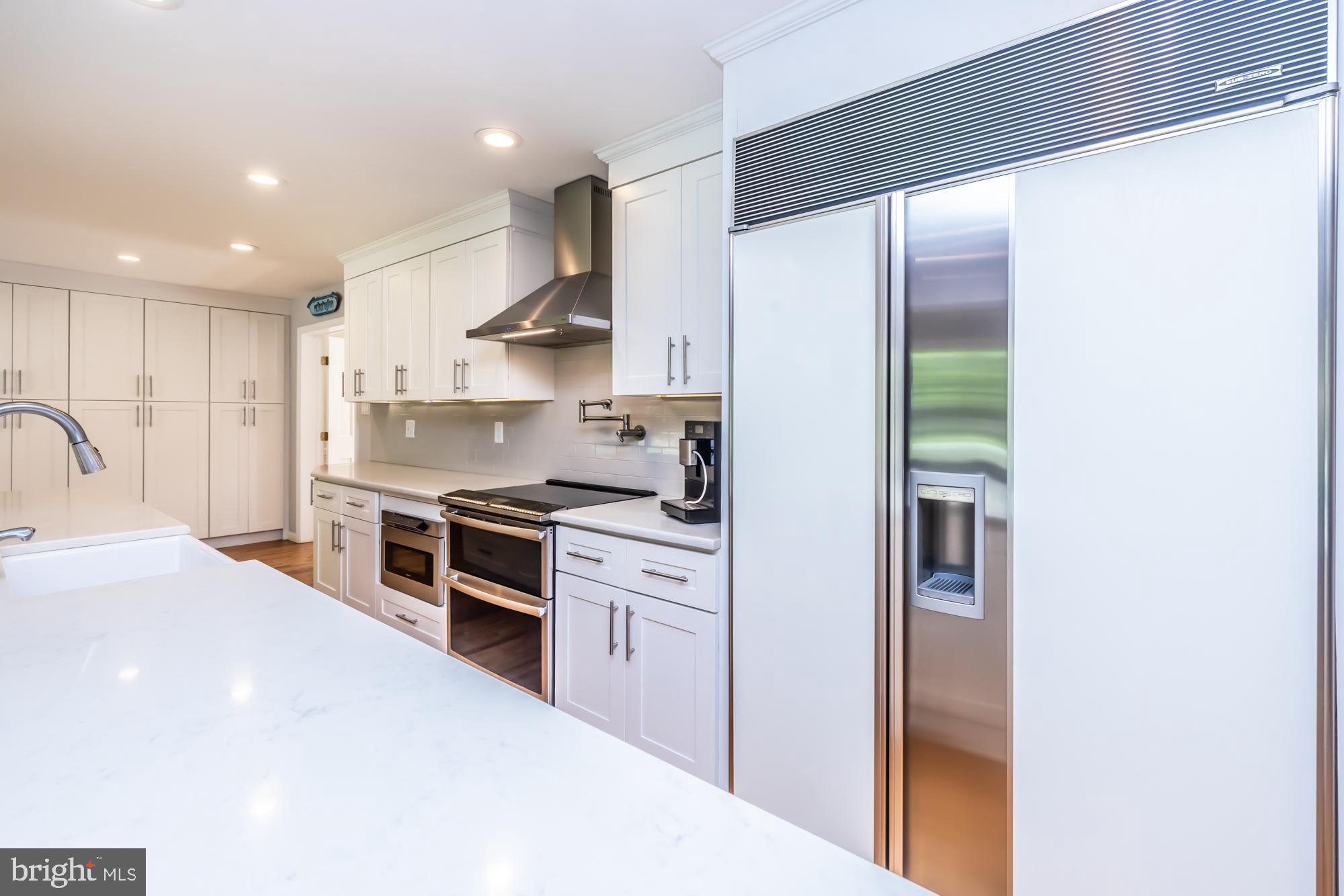 YELLOW SPRINGS EST - Residential