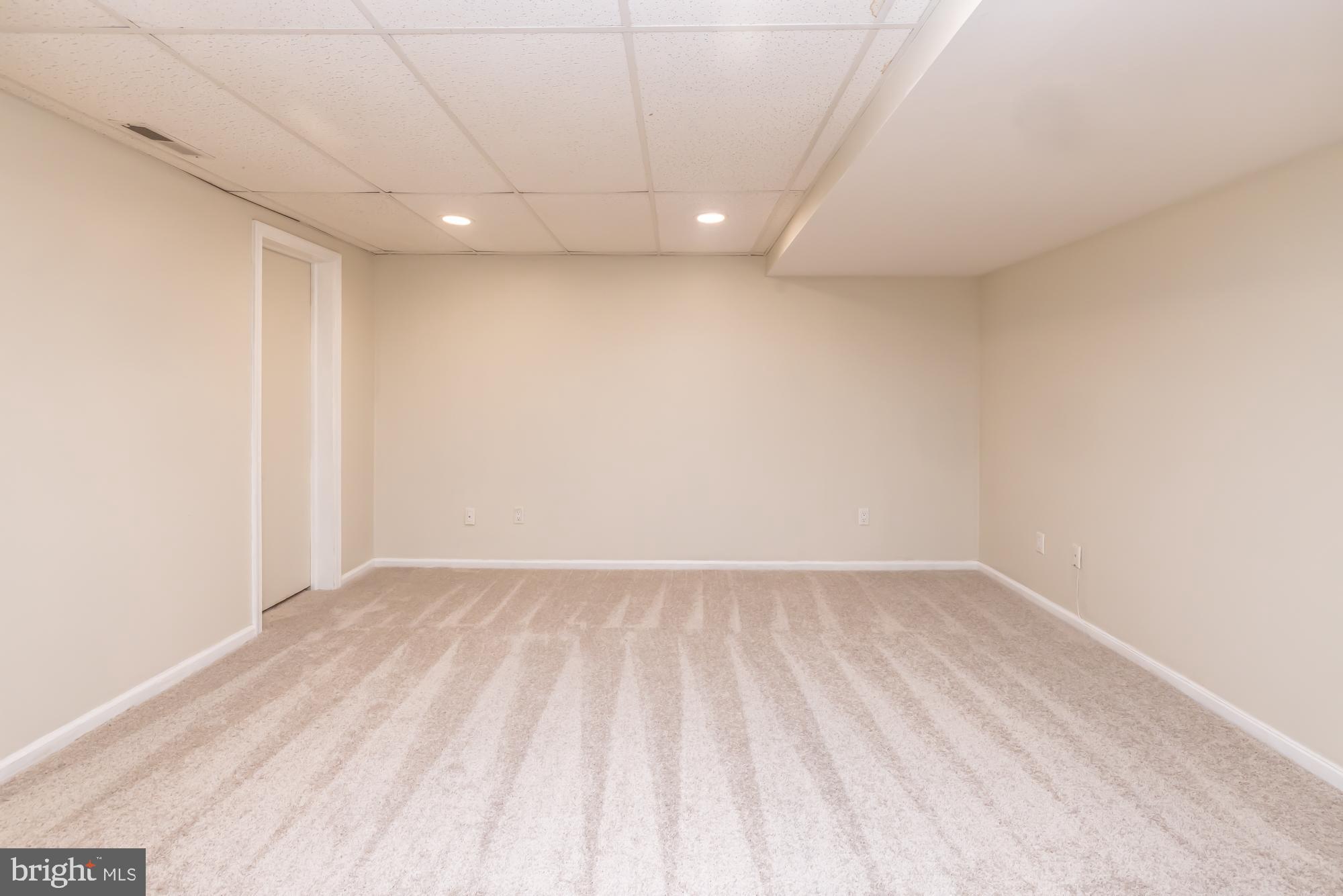 YELLOW SPRINGS EST - Residential