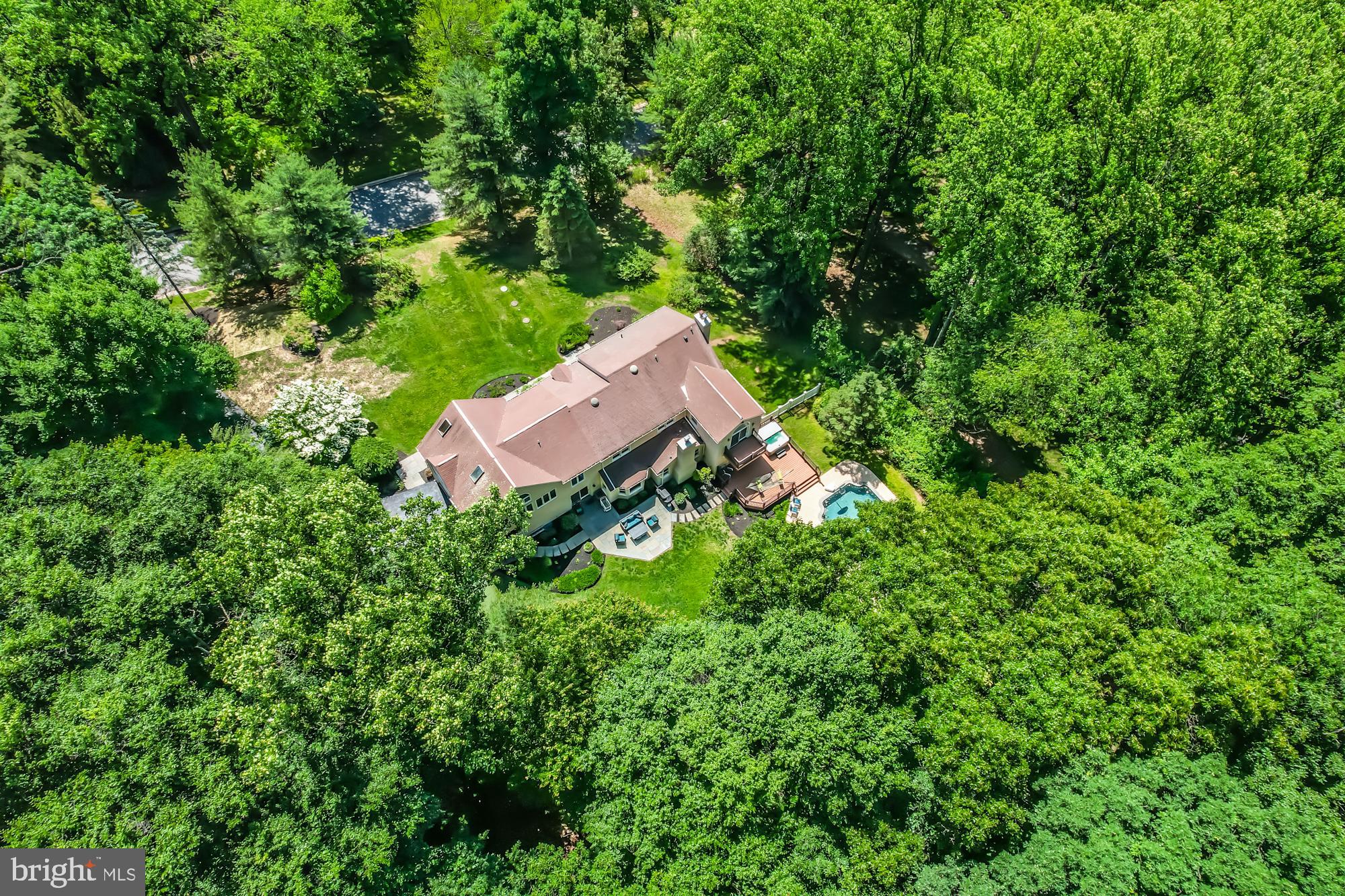 YELLOW SPRINGS EST - Residential