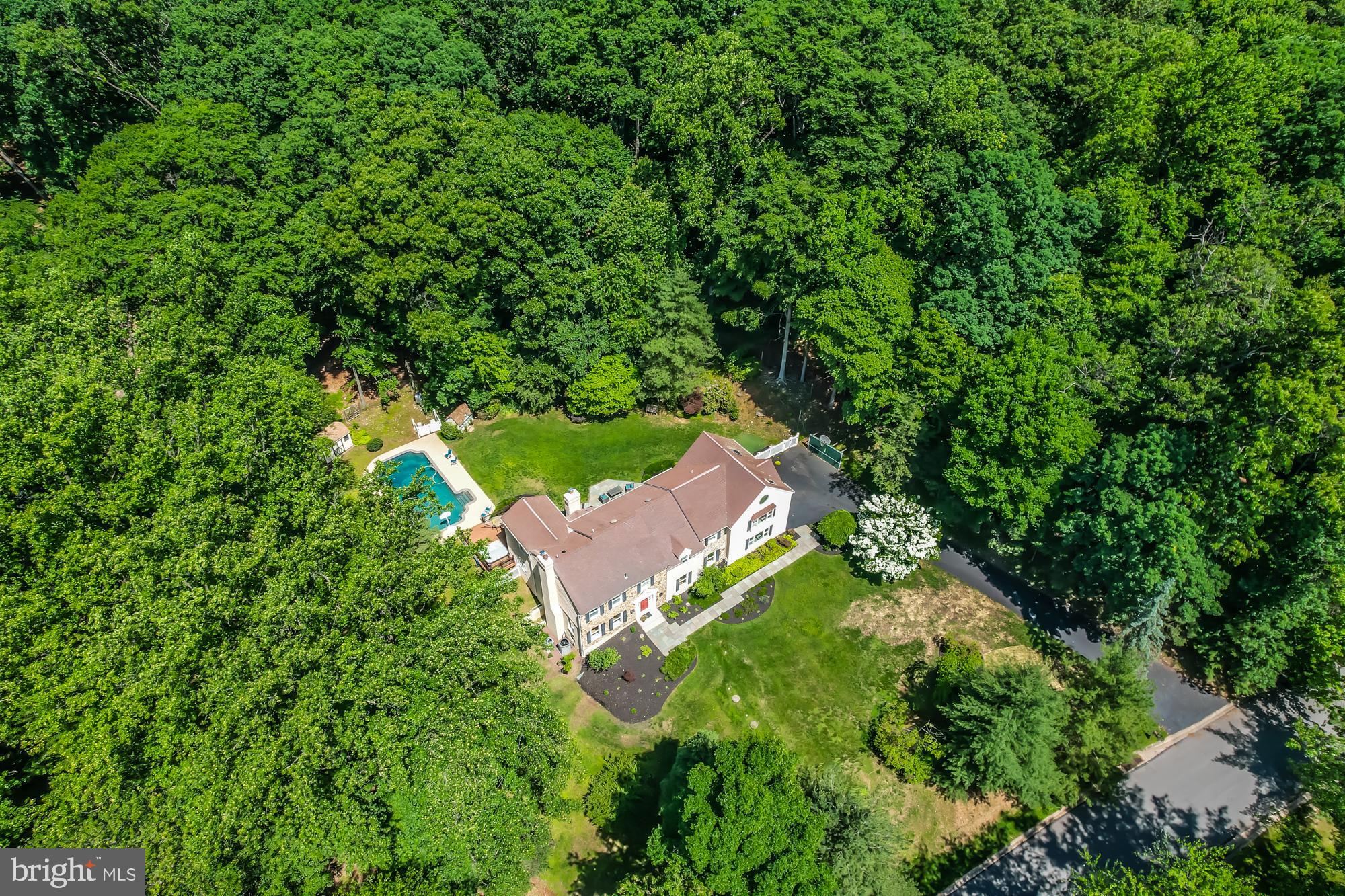 YELLOW SPRINGS EST - Residential