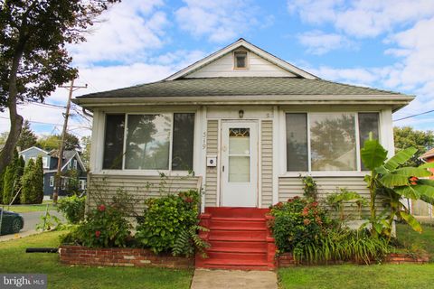 Photo of 319 Laurel Avenue, OAKLYN, NJ 08107 (MLS # NJCD2103900)