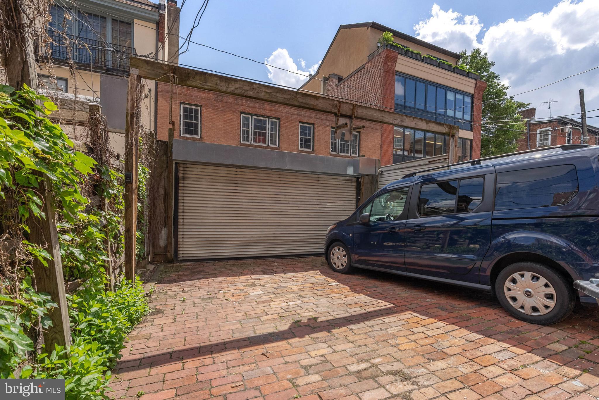 RITTENHOUSE SQUARE - Residential Lease