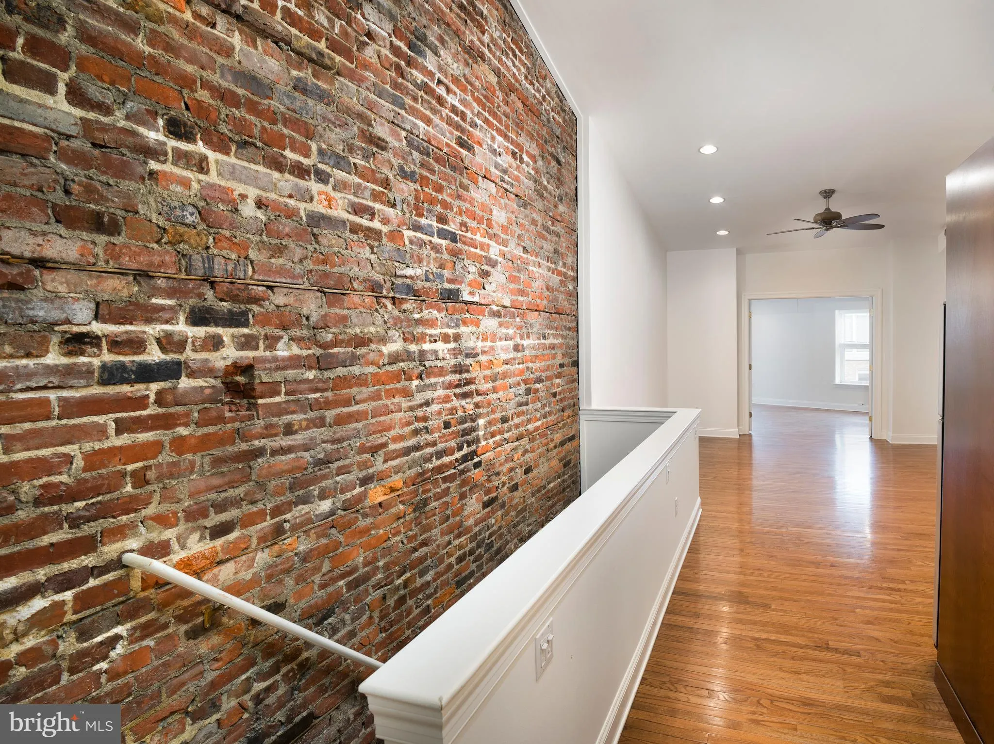 Philadelphia, Pennsylvania 19147, United States, 4 Bedrooms Bedrooms, ,Residential,Contingent,213096