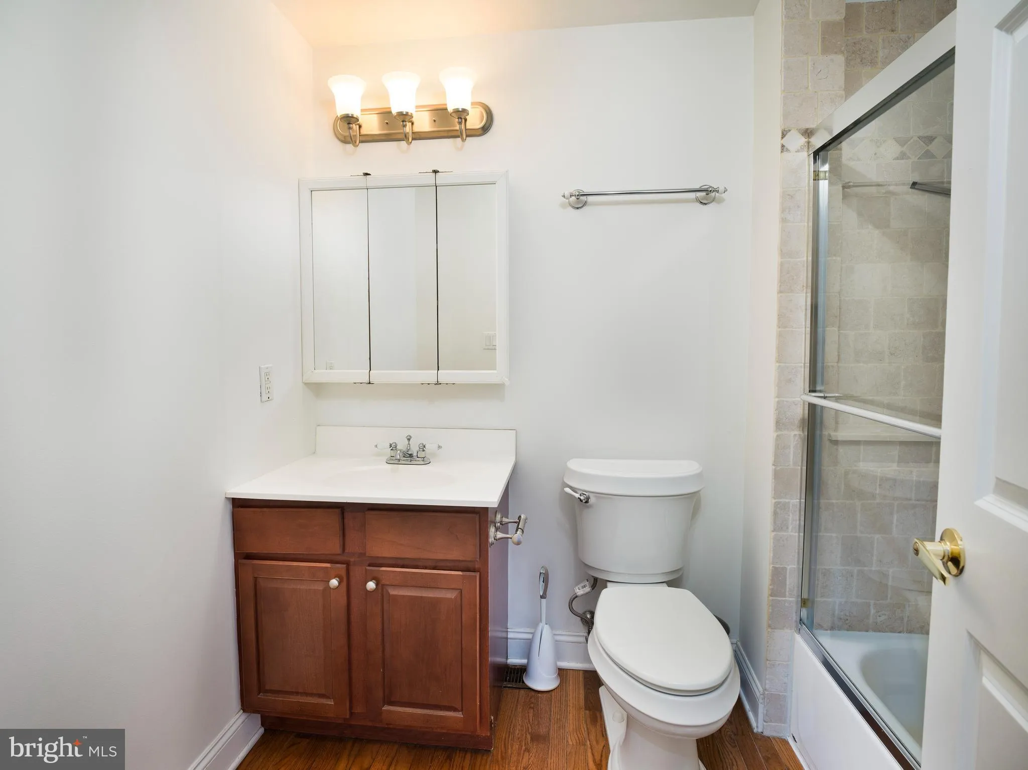 Philadelphia, Pennsylvania 19147, United States, 4 Bedrooms Bedrooms, ,Residential,Contingent,213096