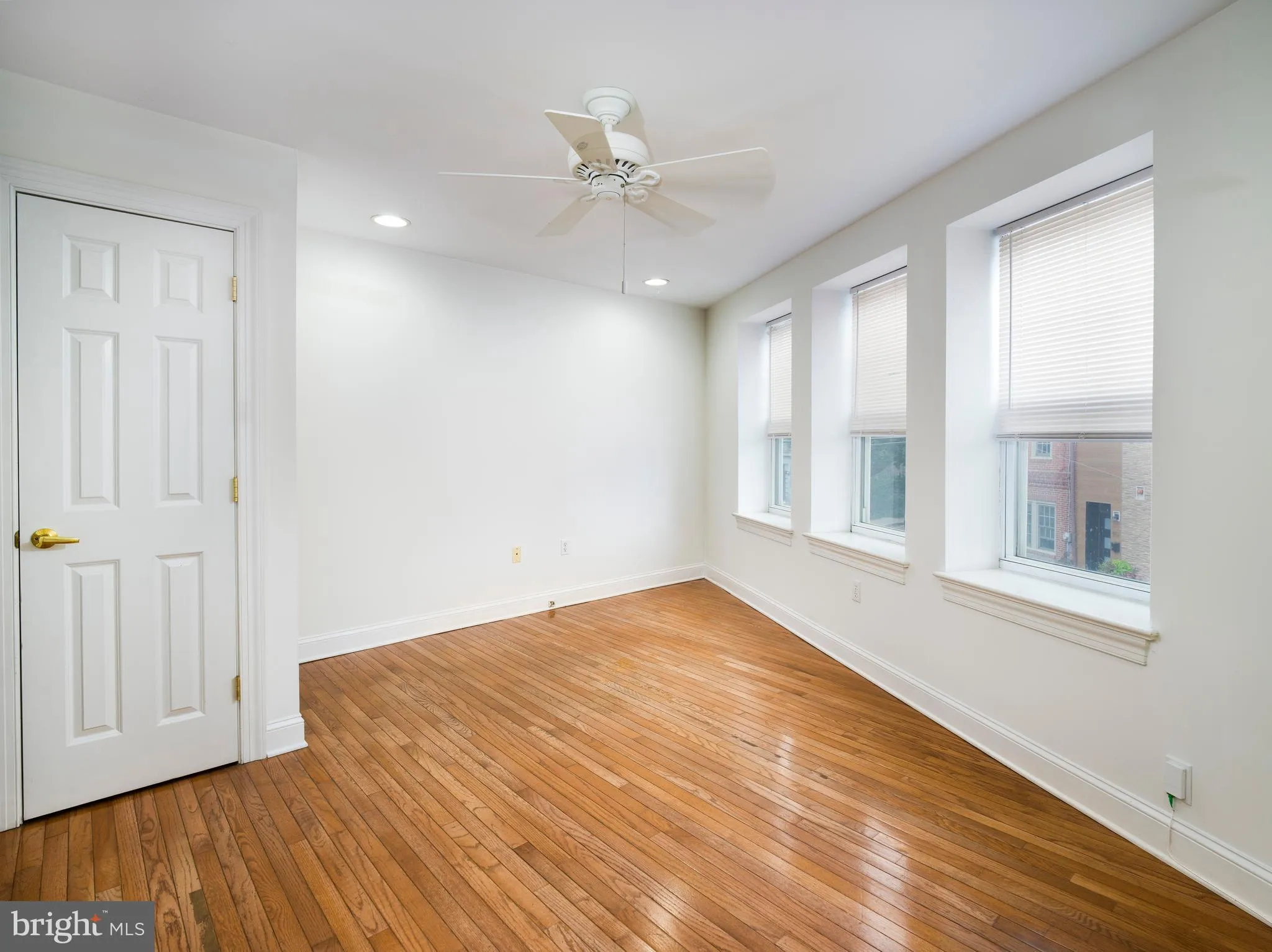 Philadelphia, Pennsylvania 19147, United States, 4 Bedrooms Bedrooms, ,Residential,Contingent,213096