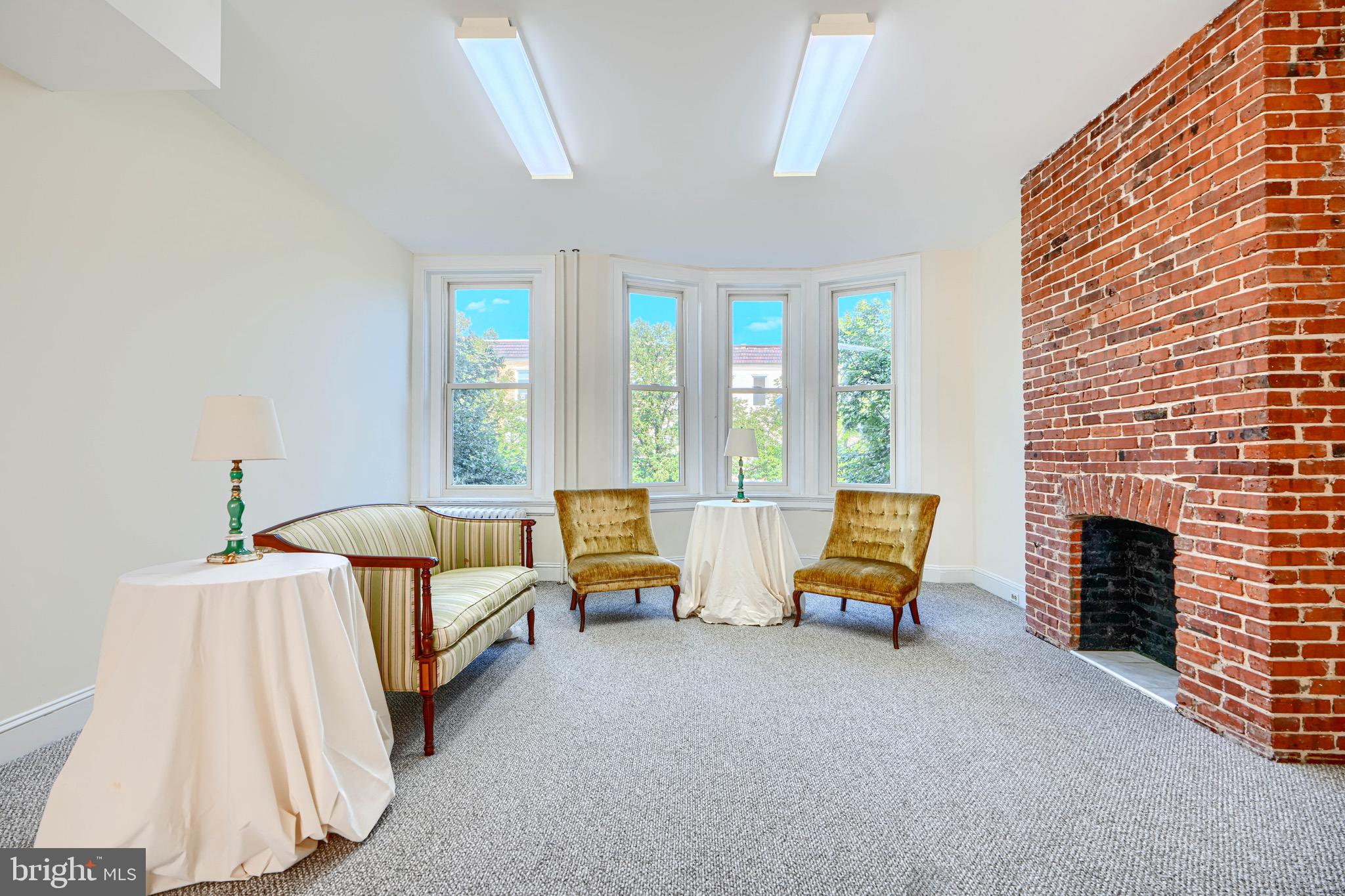 CHARLES VILLAGE - Residential