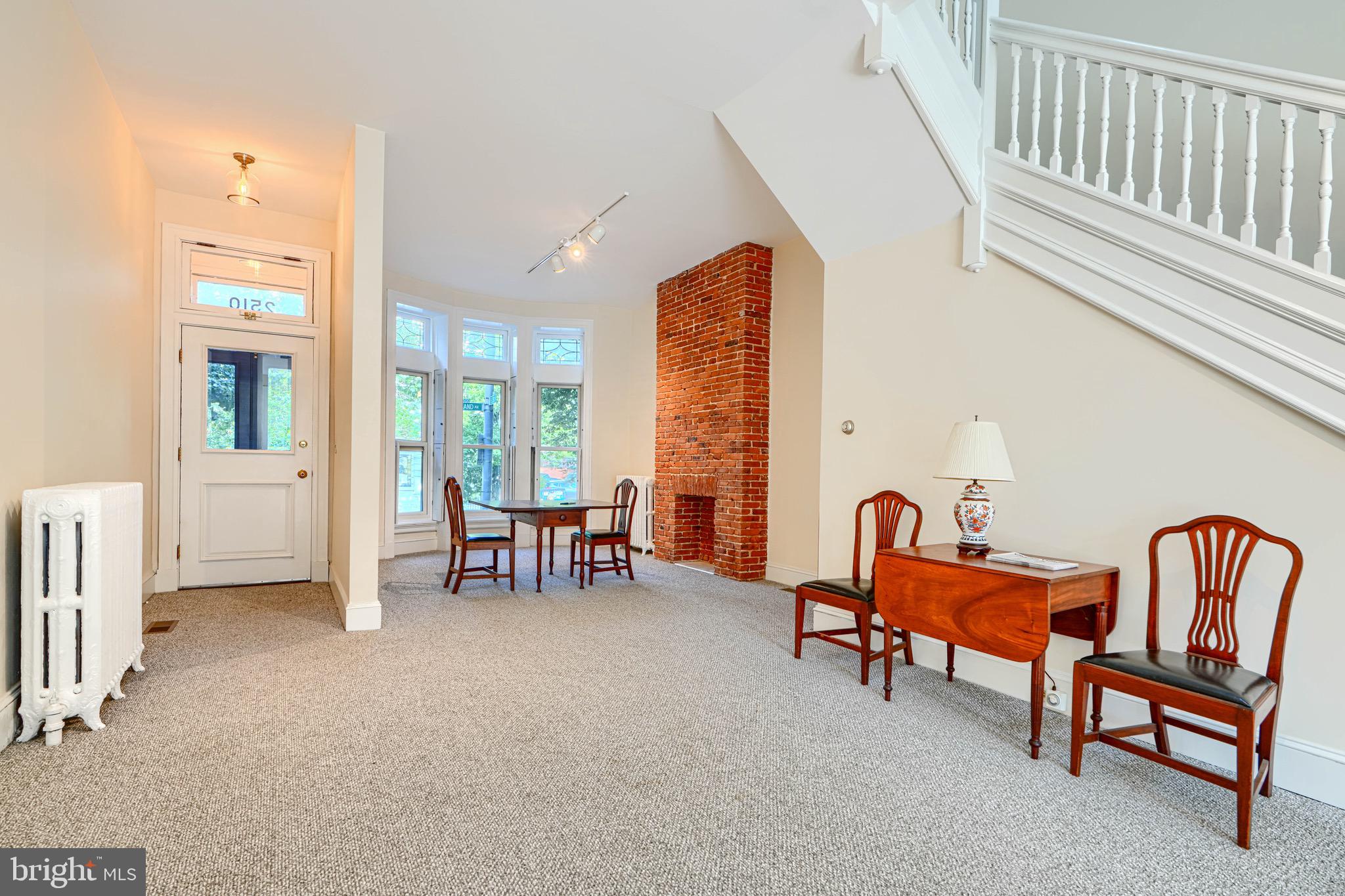 CHARLES VILLAGE - Residential