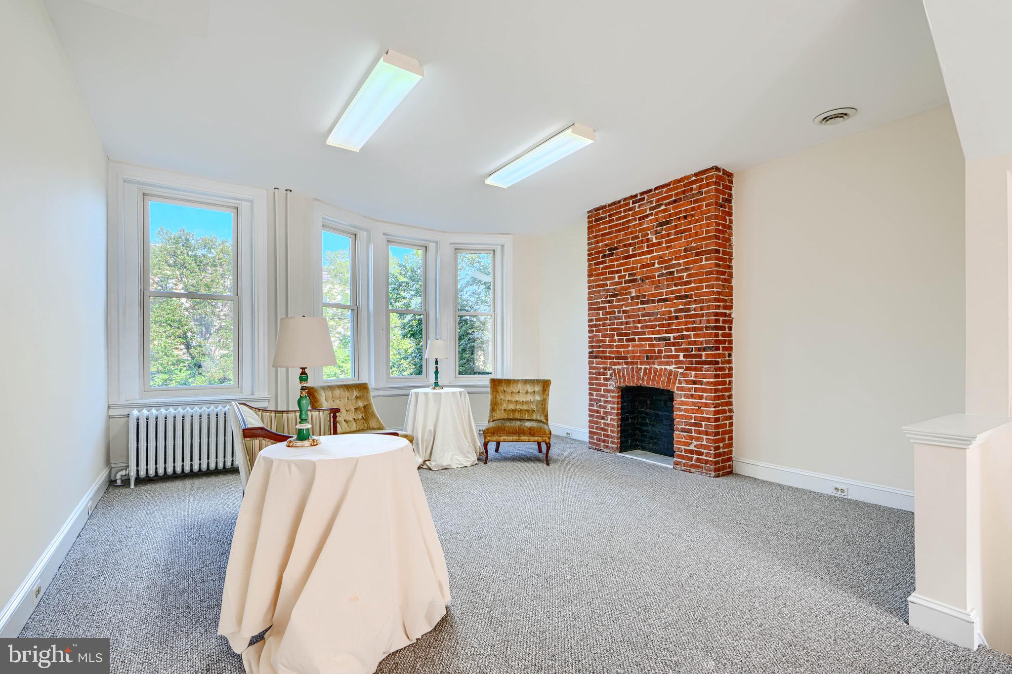 CHARLES VILLAGE - Residential
