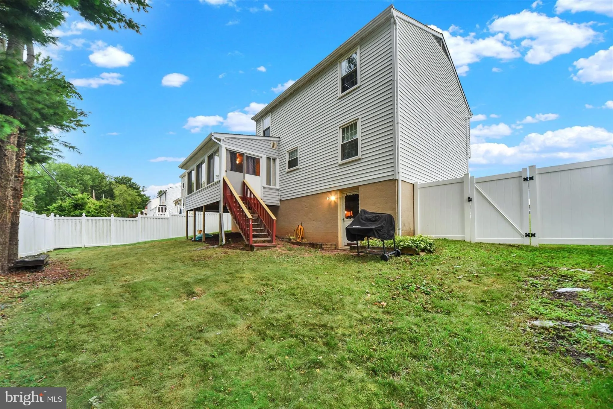 Rosedale, Maryland 21237, United States, 3 Bedrooms Bedrooms, ,2 BathroomsBathrooms,Residential,Coming Soon,162642