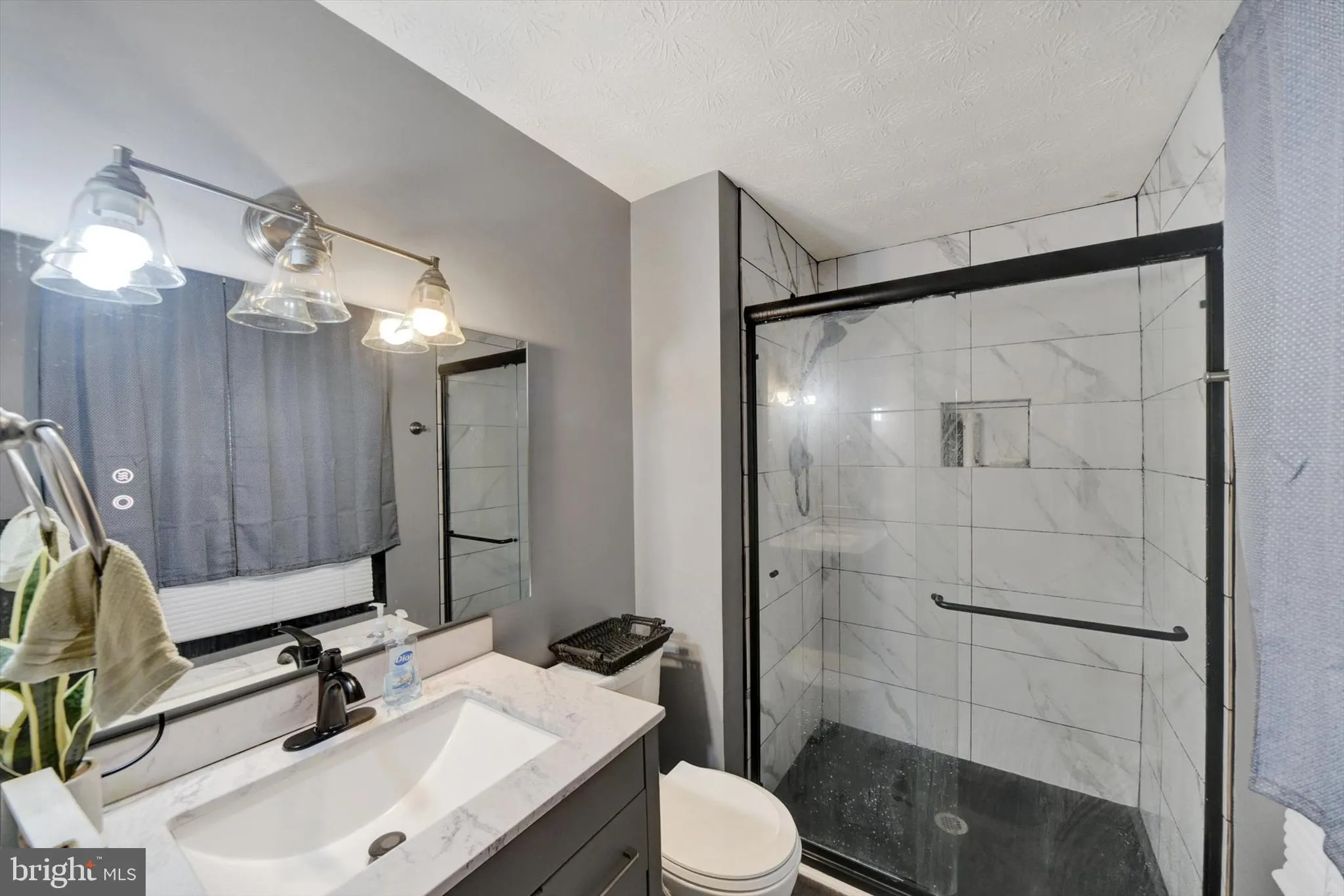 Rosedale, Maryland 21237, United States, 3 Bedrooms Bedrooms, ,2 BathroomsBathrooms,Residential,Coming Soon,162642