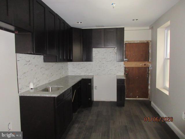 2717 W JEFFERSON STREET