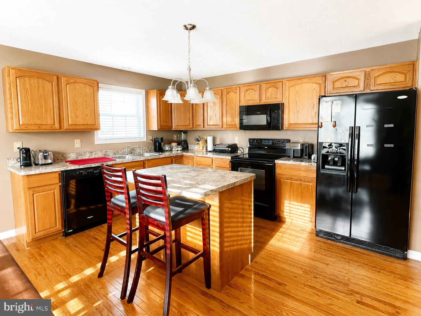 FOLKLAND MANOR - Residential