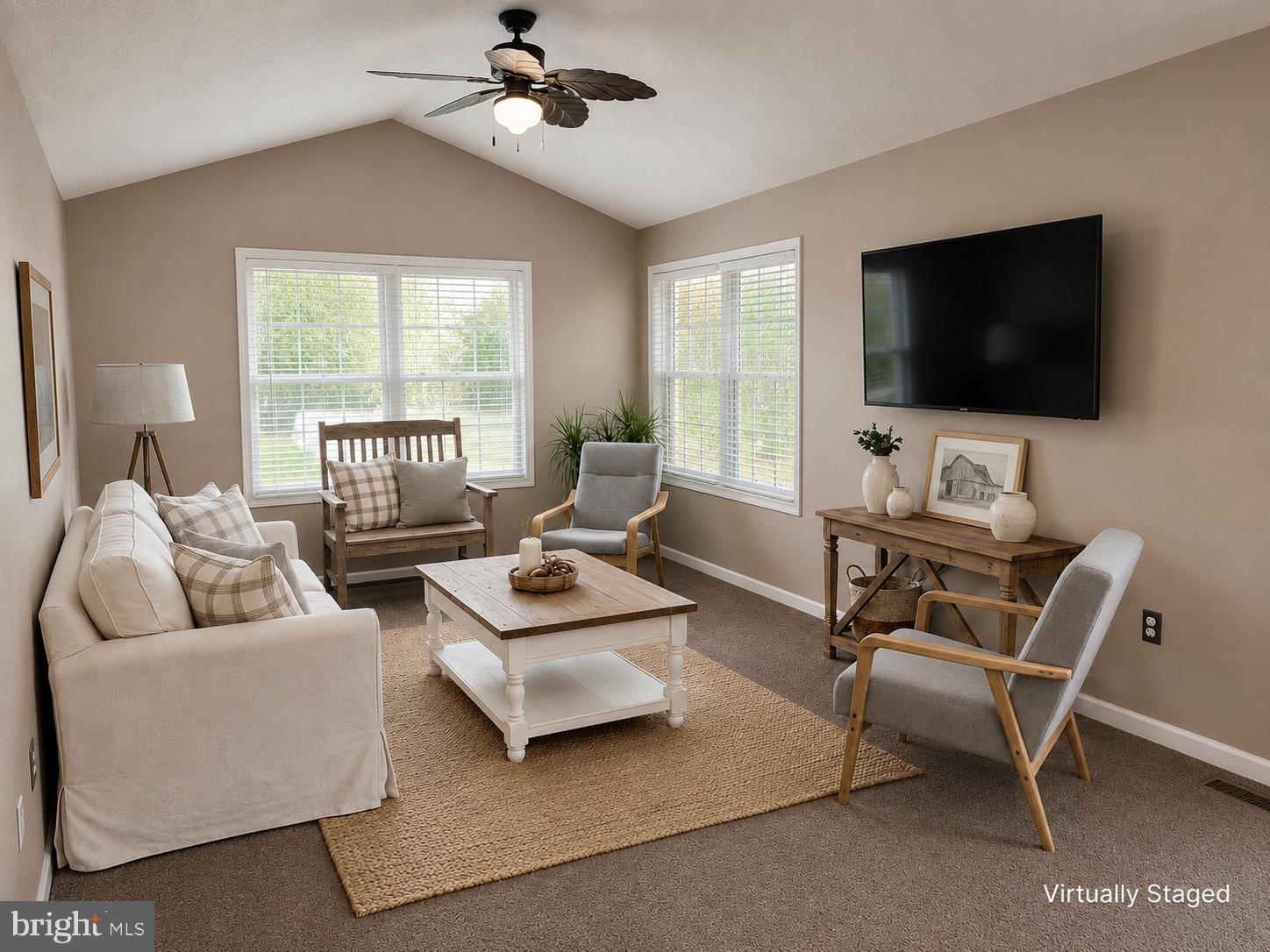 FOLKLAND MANOR - Residential