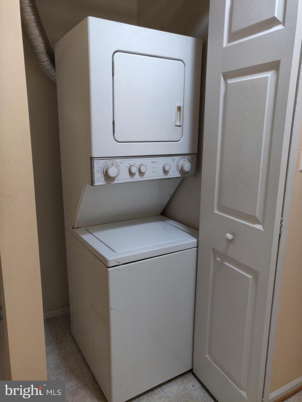 NORMANDY PLACE CONDO-PHA - Residential Lease