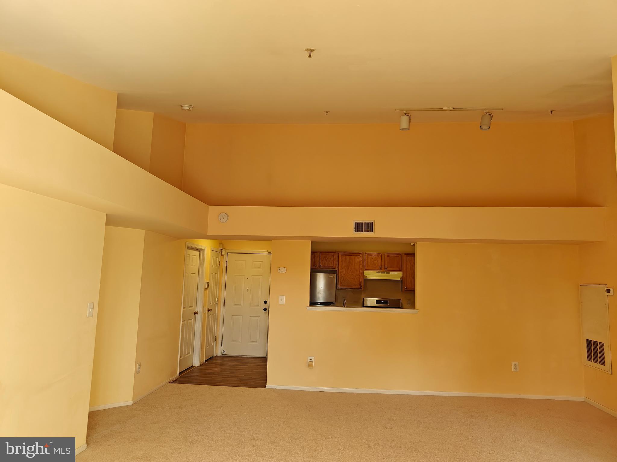 NORMANDY PLACE CONDO-PHA - Residential Lease