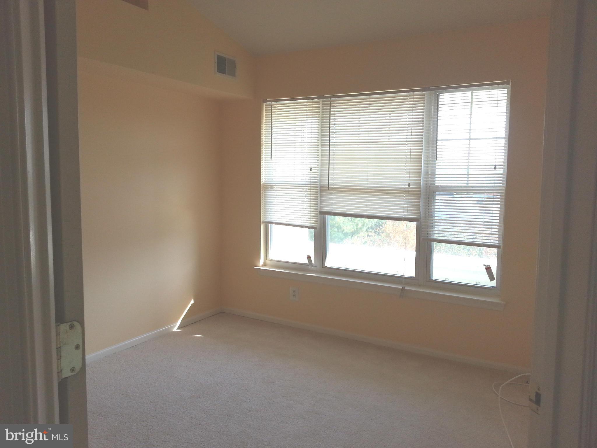 NORMANDY PLACE CONDO-PHA - Residential Lease